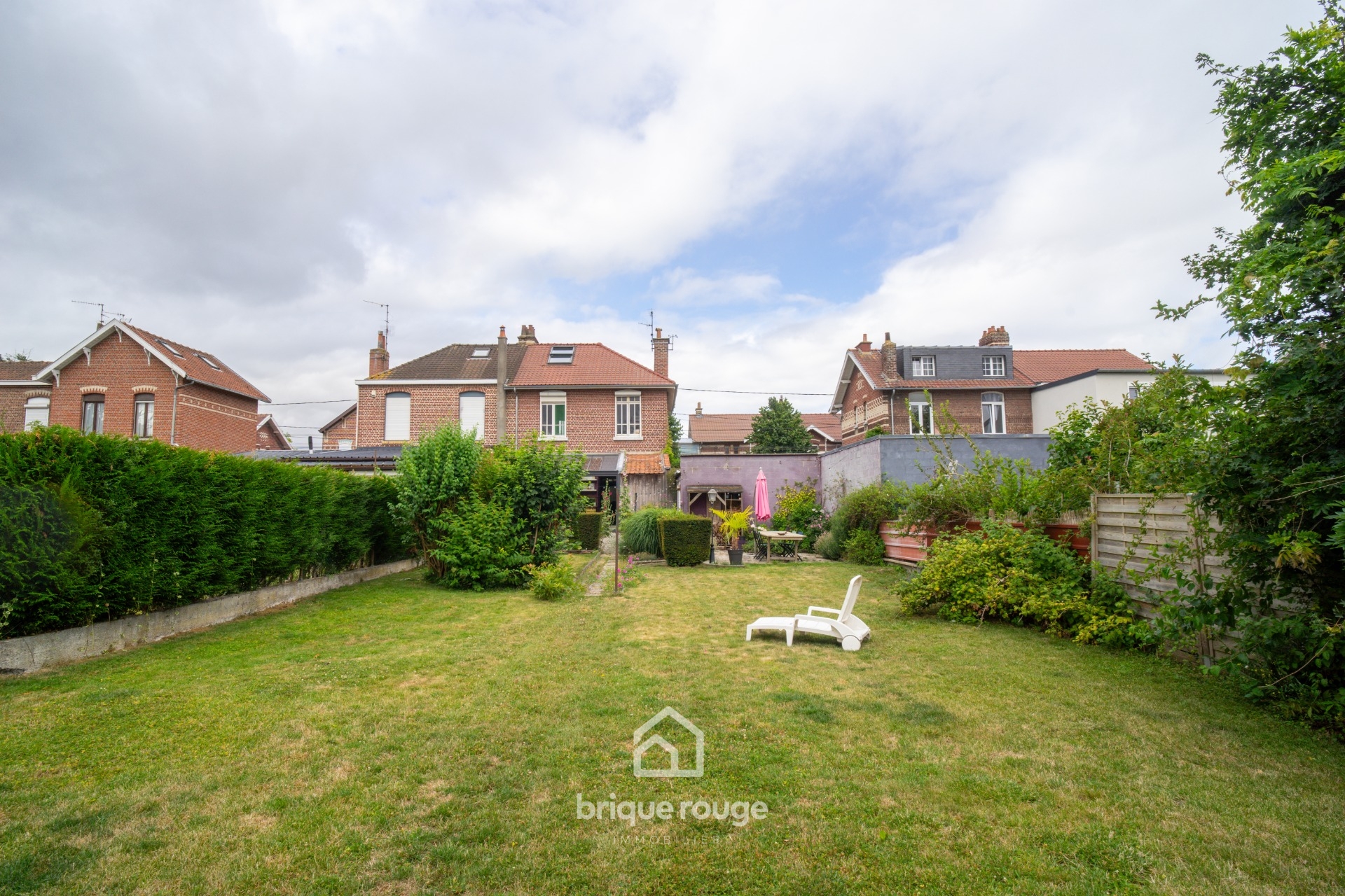 2 minutes pied du chr calme absolu Photo 6 - Brique Rouge Immobilier 2 minutes pied du chr calme absolu Photo 6 - Brique Rouge Immobilier