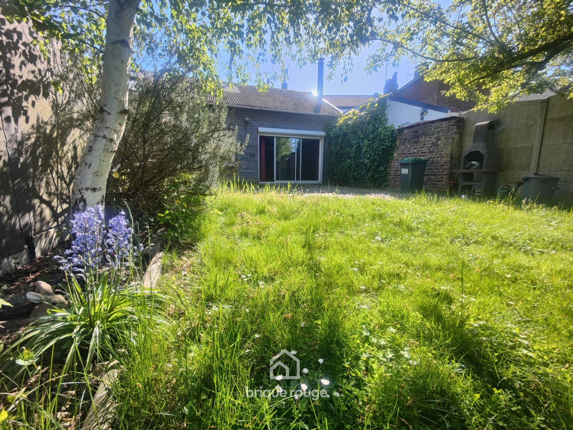 Spacieuse maison de  de 150m sur 600m env  avec garage Photo 1 - Brique Rouge Immobilier