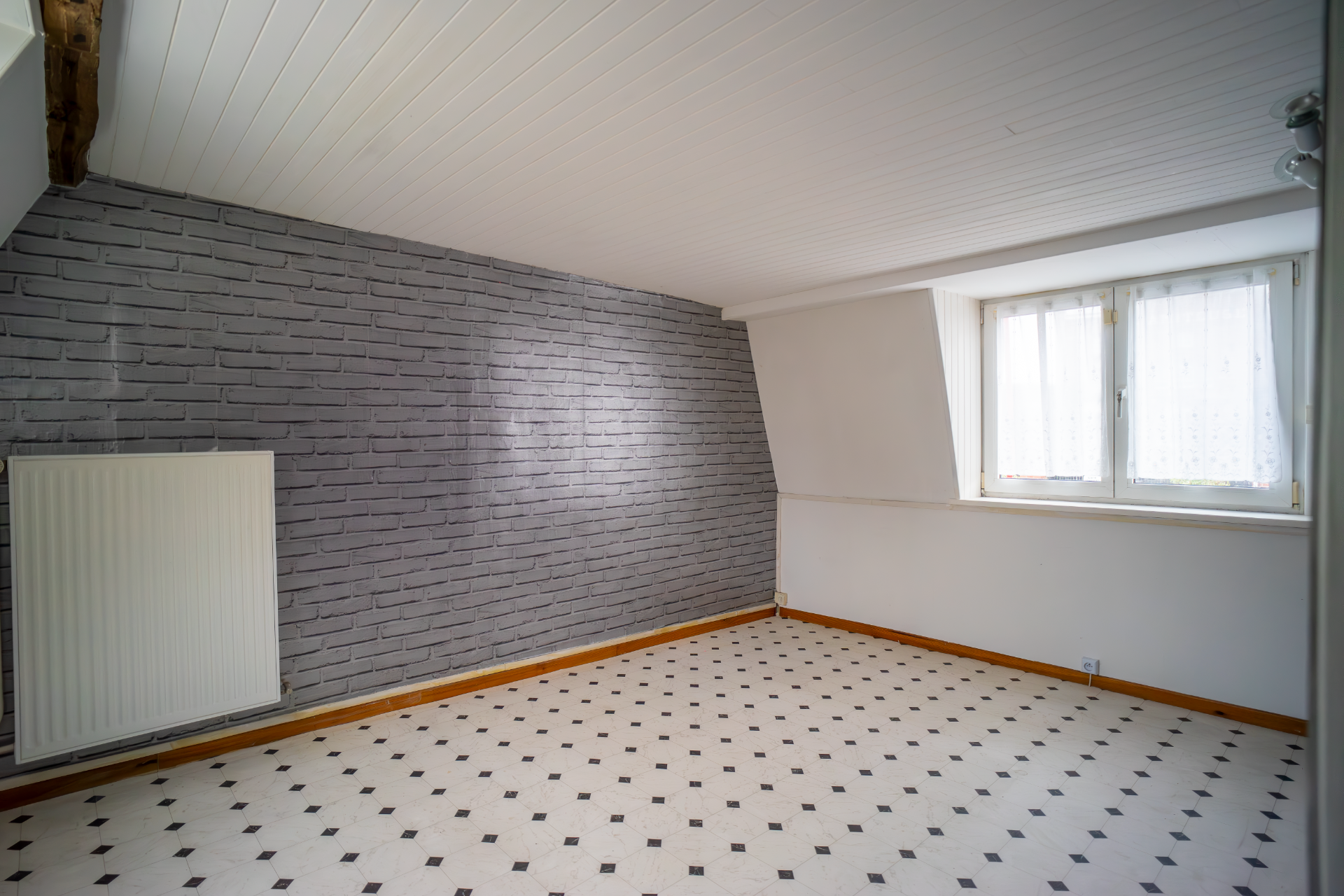 Spacieuse maison de  de 150m sur 600m env  avec garage Photo 9 - Brique Rouge Immobilier