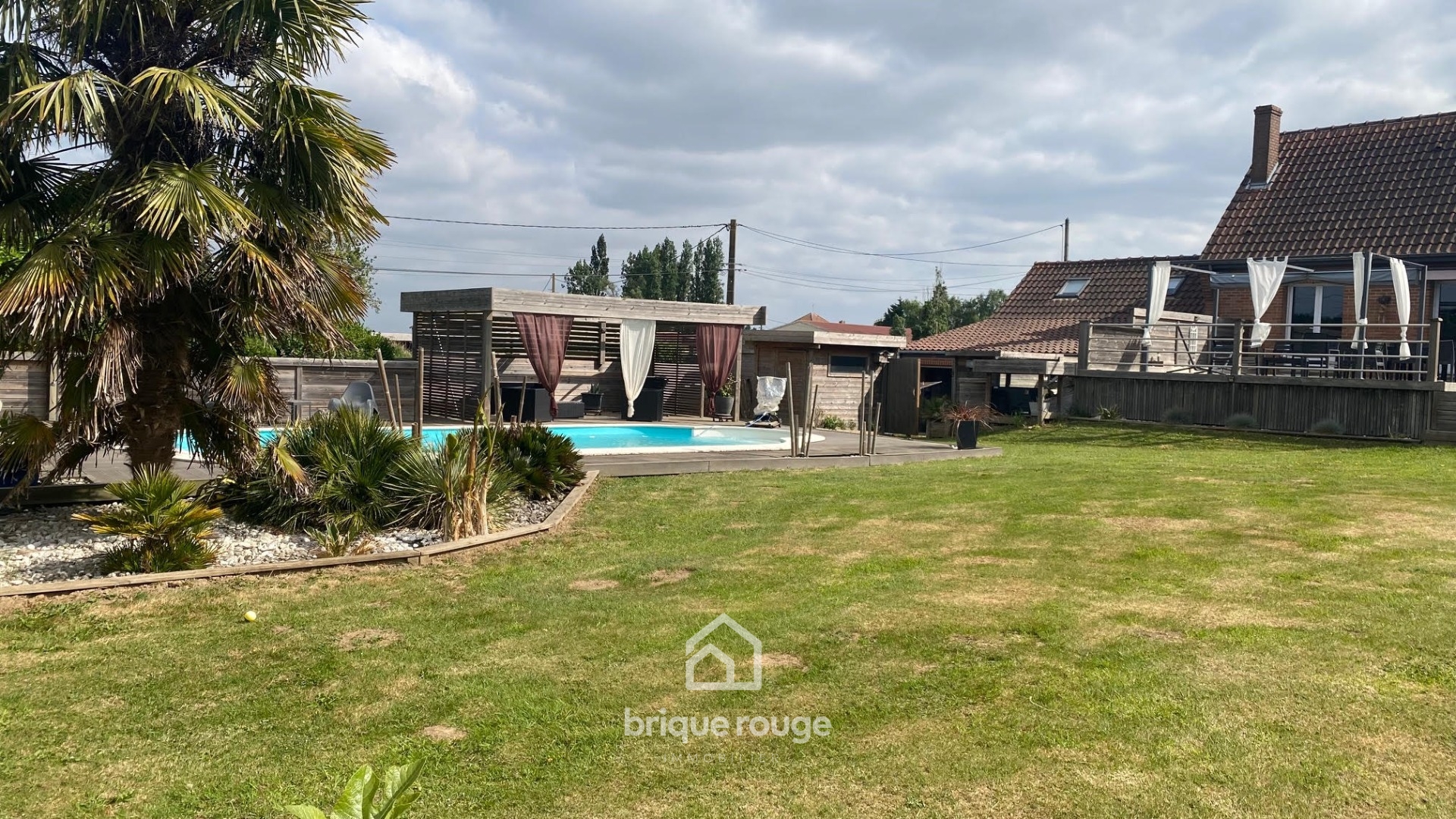 Magnifique propriete  semi plain pied avec piscine chauffee  Photo 5 - Brique Rouge Immobilier