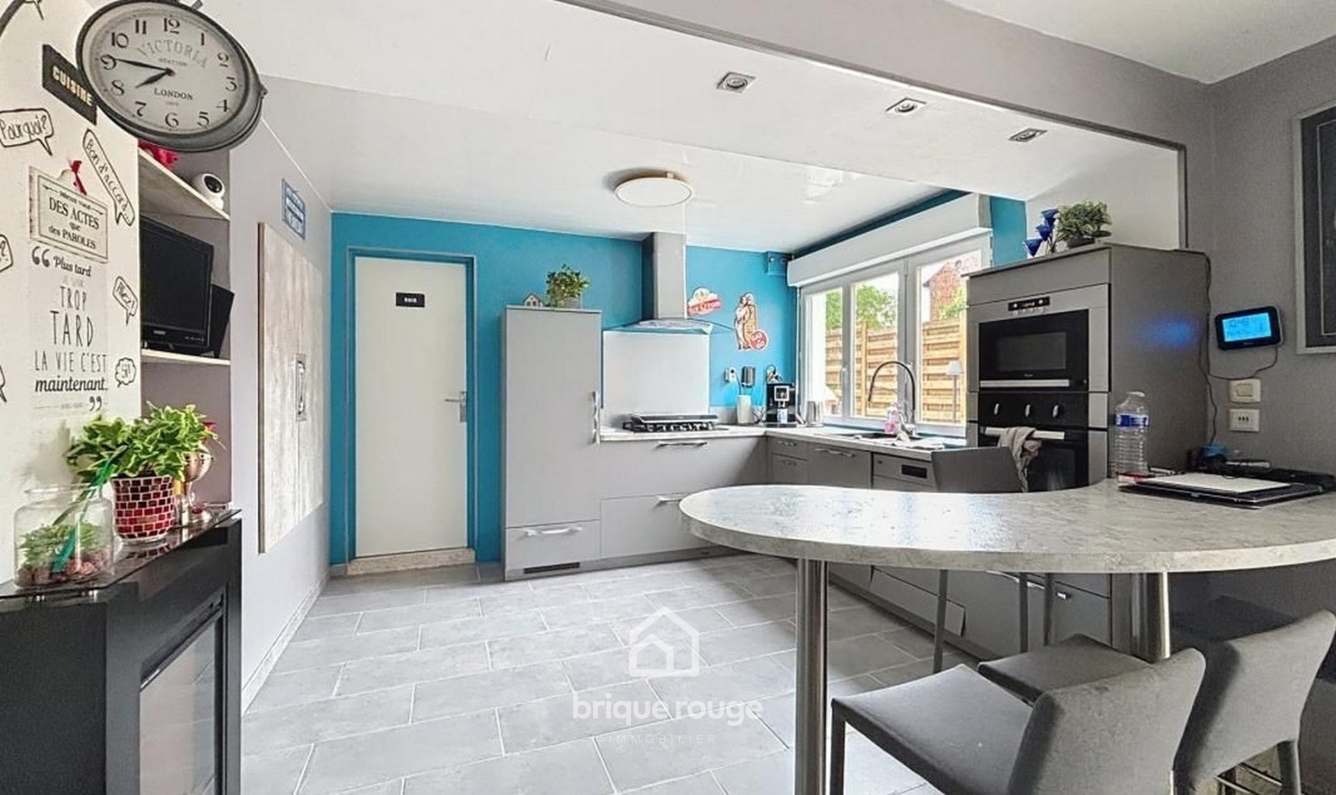 Maison 1930 large facade avec exterieur Photo 1 - Brique Rouge Immobilier Maison 1930 large facade avec exterieur Photo 1 - Brique Rouge Immobilier