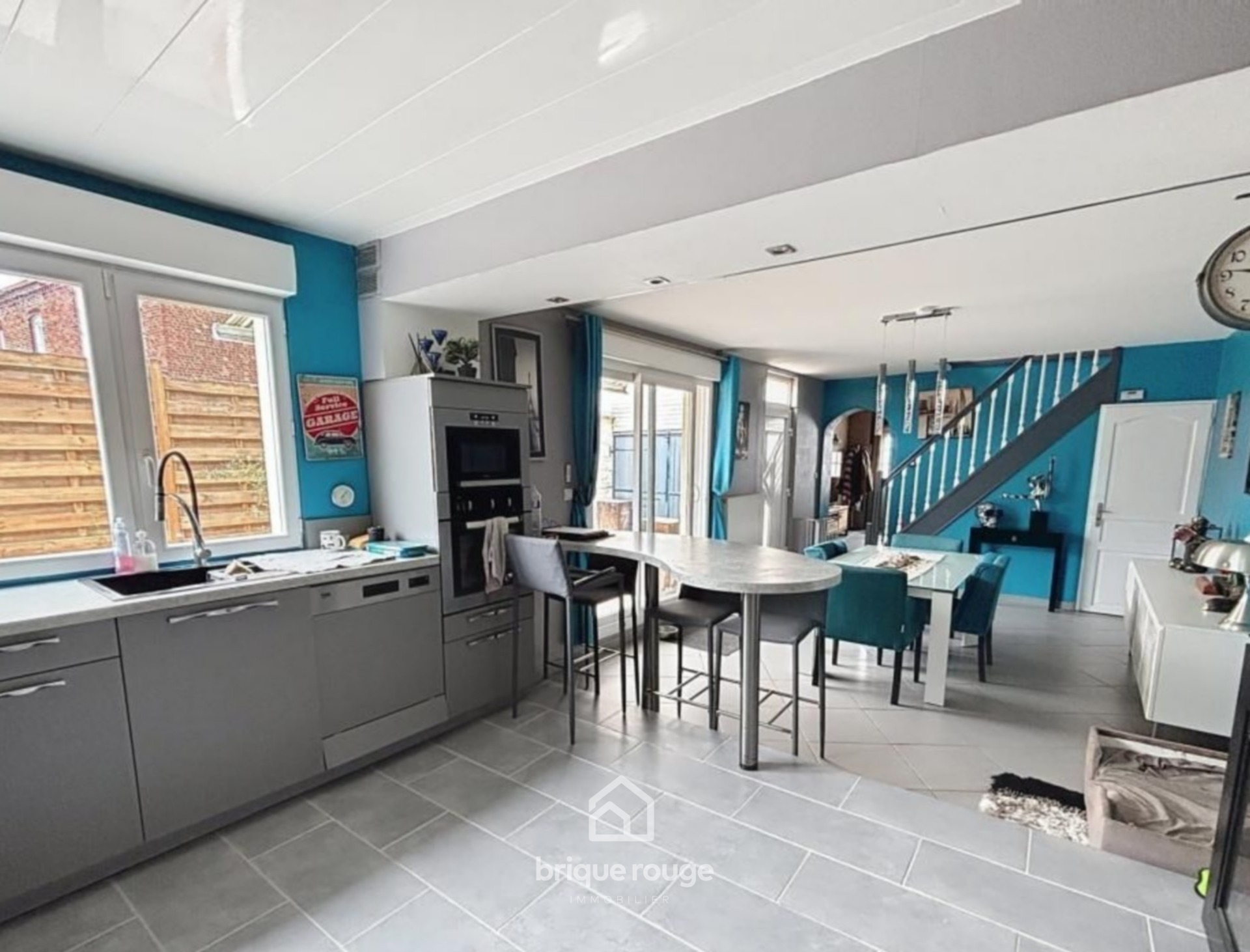 Maison 1930 large facade avec exterieur Photo 3 - Brique Rouge Immobilier Maison 1930 large facade avec exterieur Photo 3 - Brique Rouge Immobilier