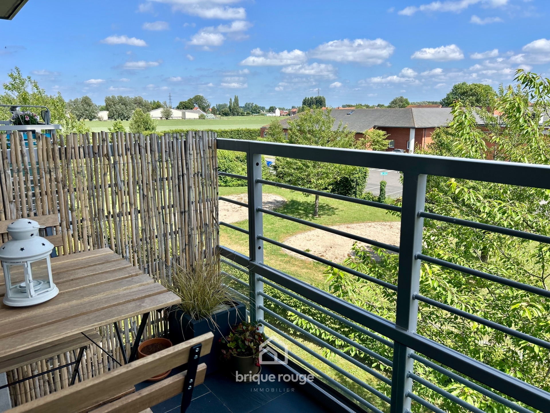 Charmant t2 avec balcon et stationnement Photo 1 - Brique Rouge Immobilier