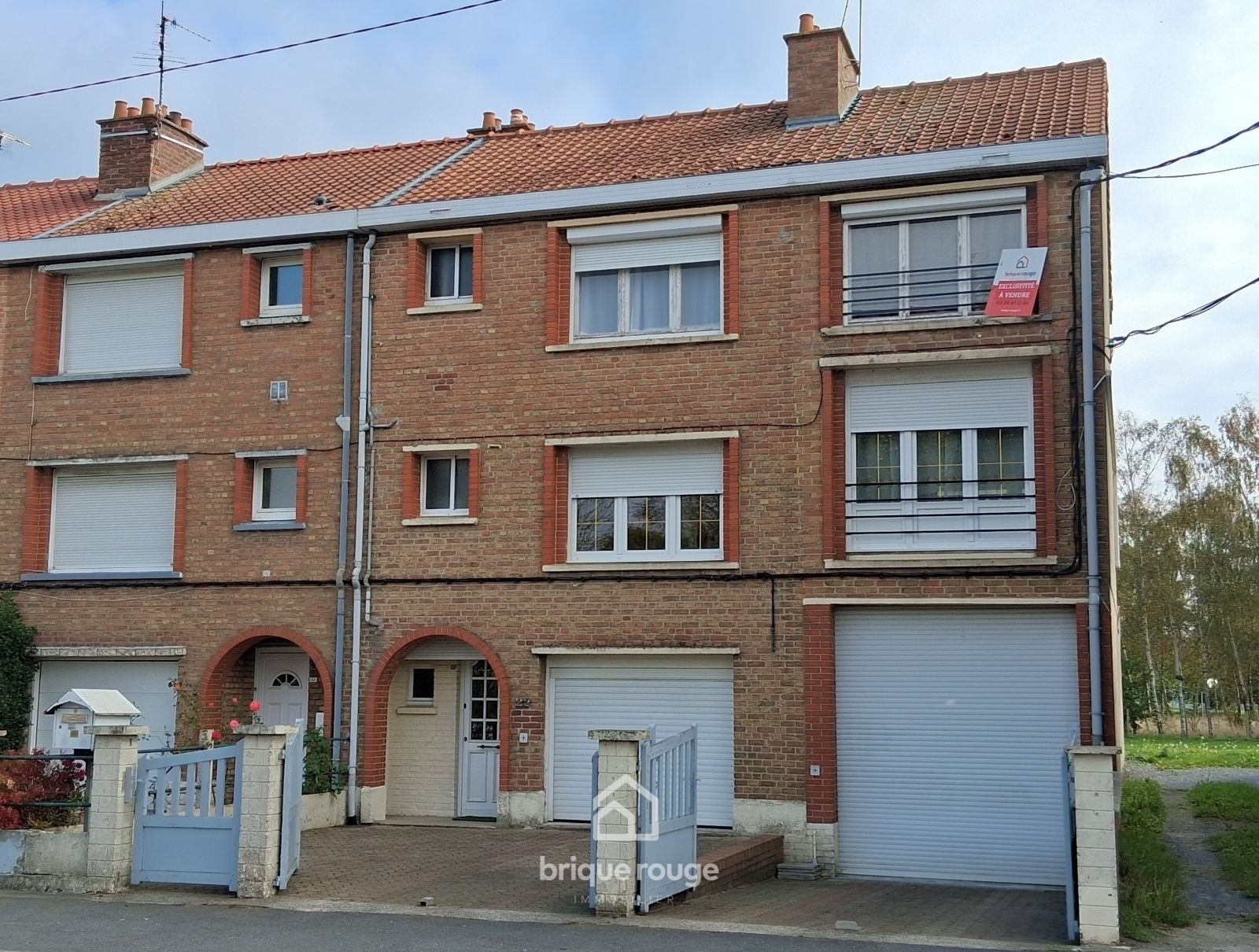 Large maison bel etage double garage et atelier Photo 1 - Brique Rouge Immobilier Large maison bel etage double garage et atelier Photo 1 - Brique Rouge Immobilier