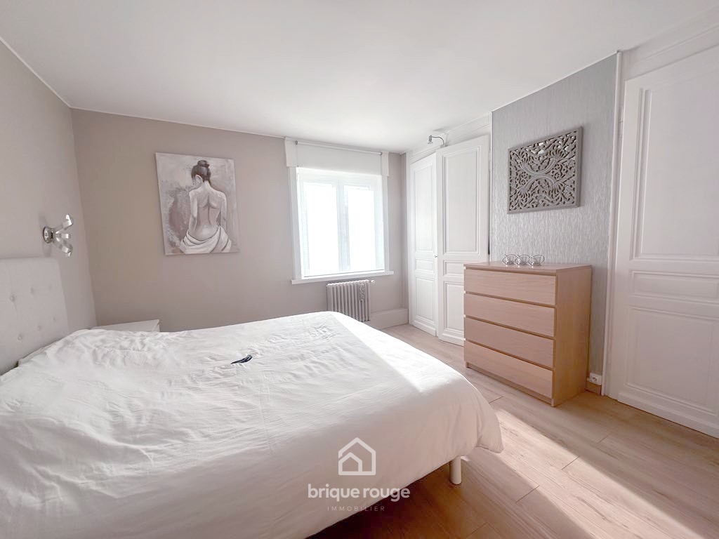 Semi individuelle 4 chambres secteur calme 140m Photo 6 - Brique Rouge Immobilier