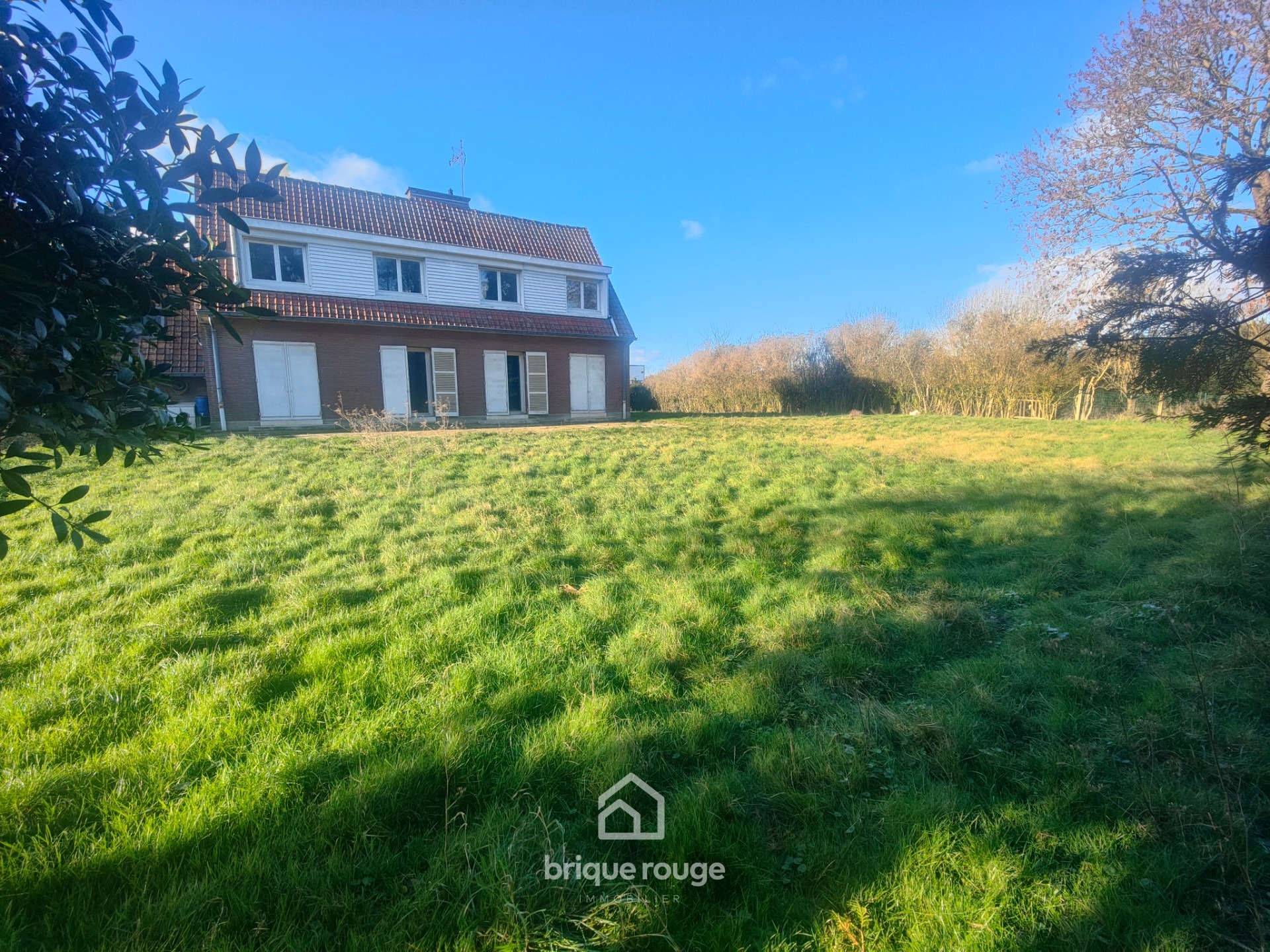 A 9mn du chr maison semi plain pied t7 sur 2300m Photo 2 - Brique Rouge Immobilier A 9mn du chr maison semi plain pied t7 sur 2300m Photo 2 - Brique Rouge Immobilier