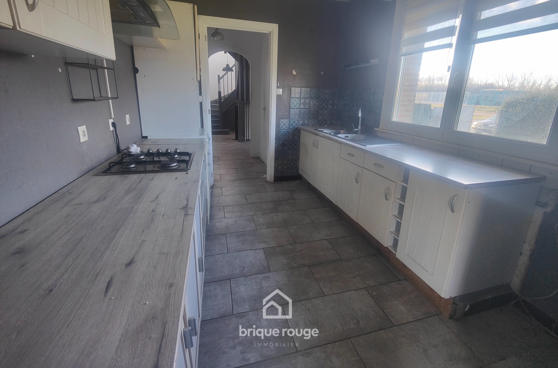 A 9mn du chr maison semi plain pied t7 sur 2300m Photo 8 - Brique Rouge Immobilier A 9mn du chr maison semi plain pied t7 sur 2300m Photo 8 - Brique Rouge Immobilier