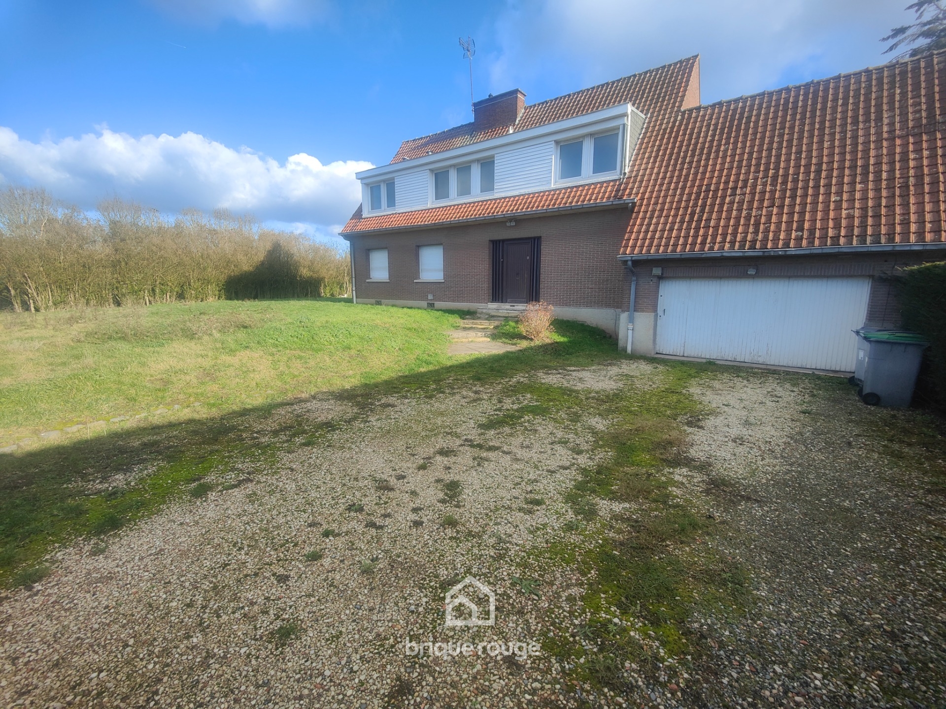 A 9mn du chr maison semi plain pied t7 sur 2300m Photo 9 - Brique Rouge Immobilier A 9mn du chr maison semi plain pied t7 sur 2300m Photo 9 - Brique Rouge Immobilier