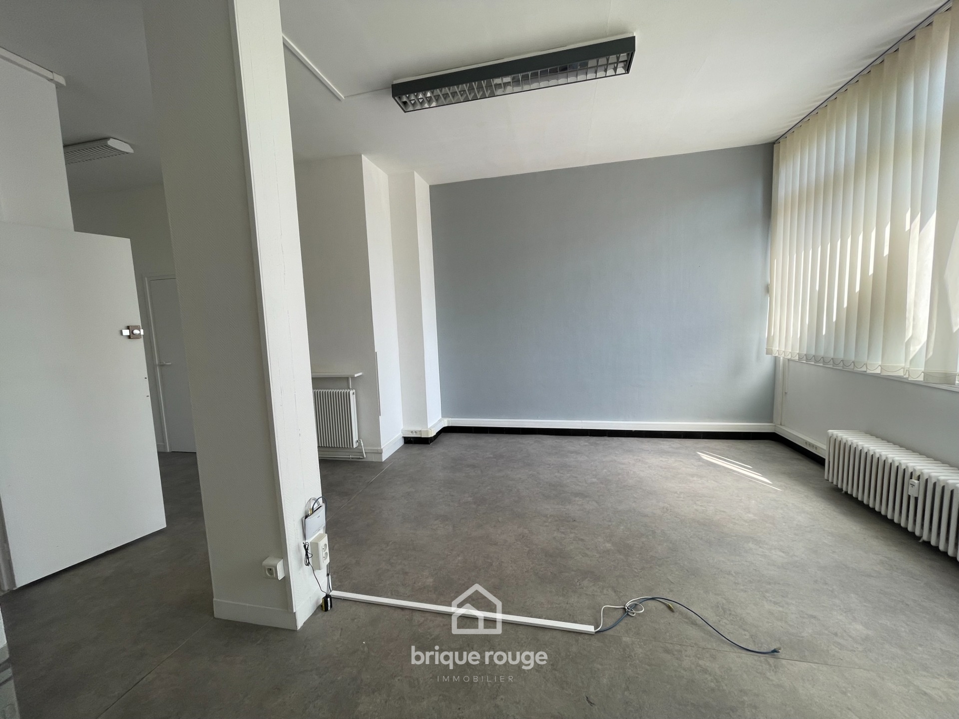Local commercial situe au centre ville Photo 2 - Brique Rouge Immobilier Local commercial situe au centre ville Photo 2 - Brique Rouge Immobilier