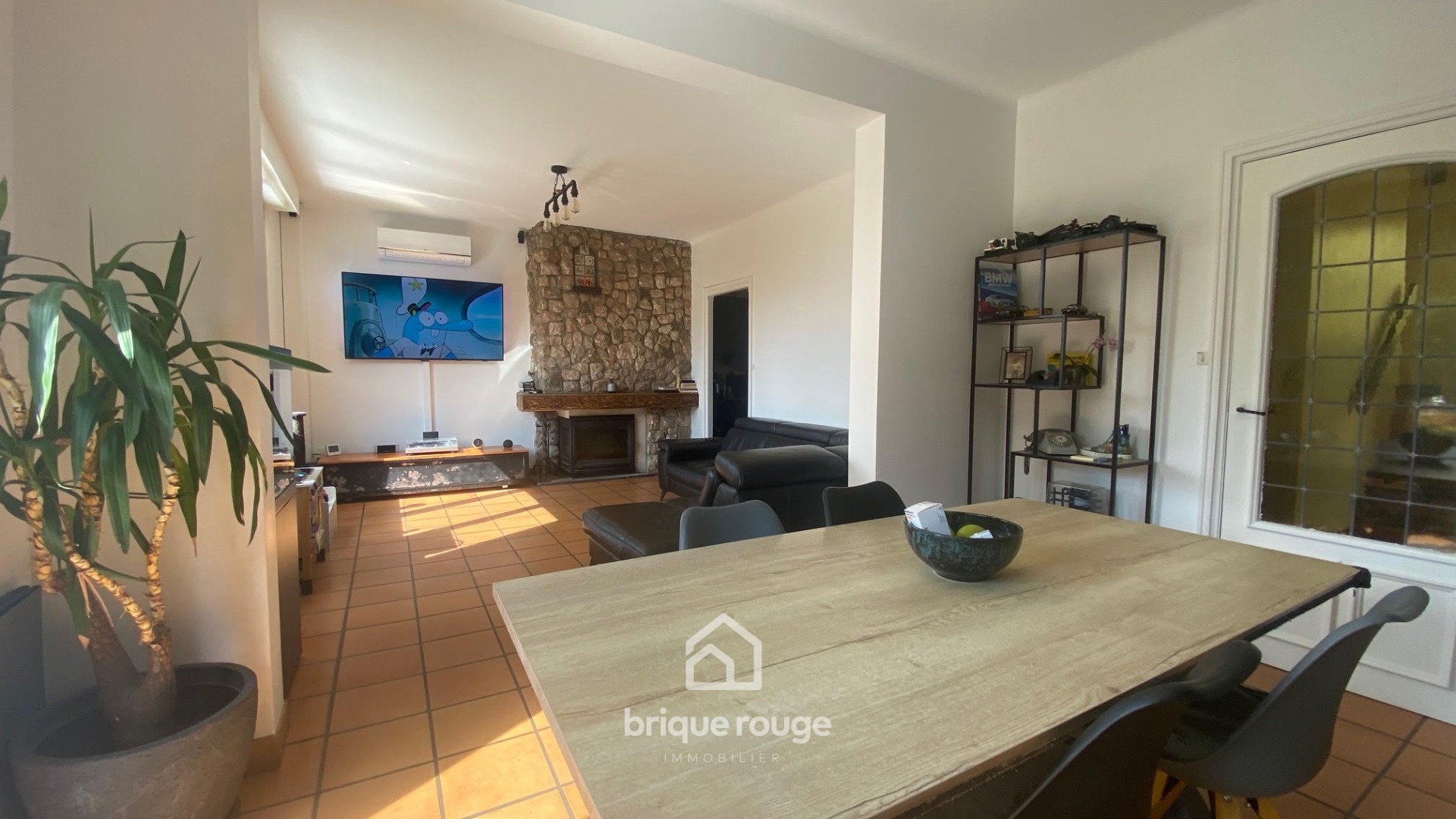 En exclusivite maison individuelle batie sur 950m Photo 2 - Brique Rouge Immobilier En exclusivite maison individuelle batie sur 950m Photo 2 - Brique Rouge Immobilier