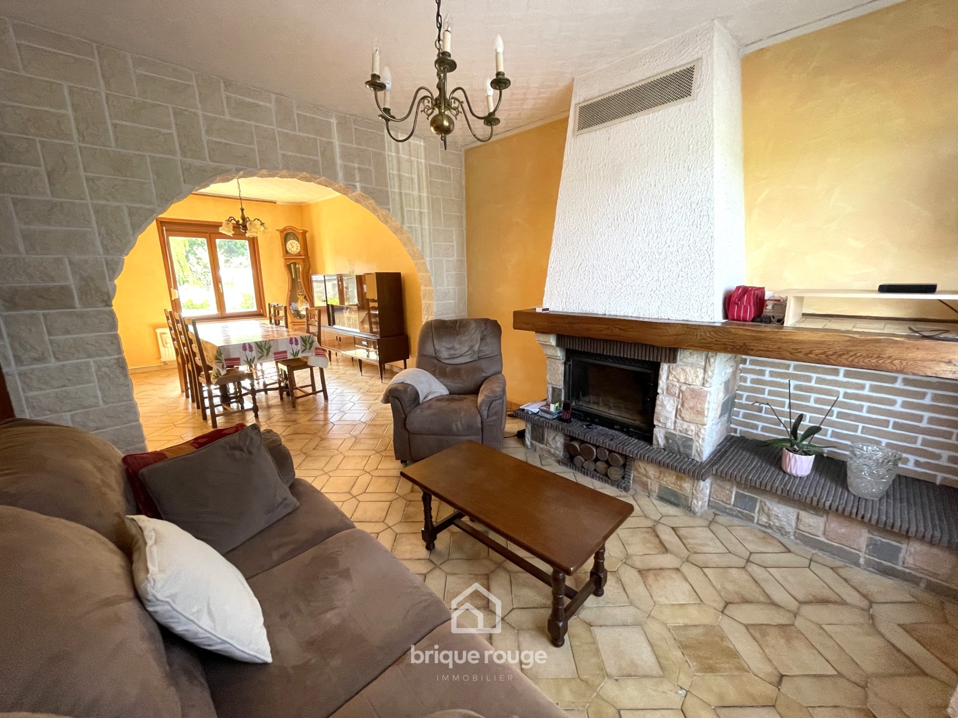 Maison 3 chambres avec jardin Photo 2 - Brique Rouge Immobilier Maison 3 chambres avec jardin Photo 2 - Brique Rouge Immobilier