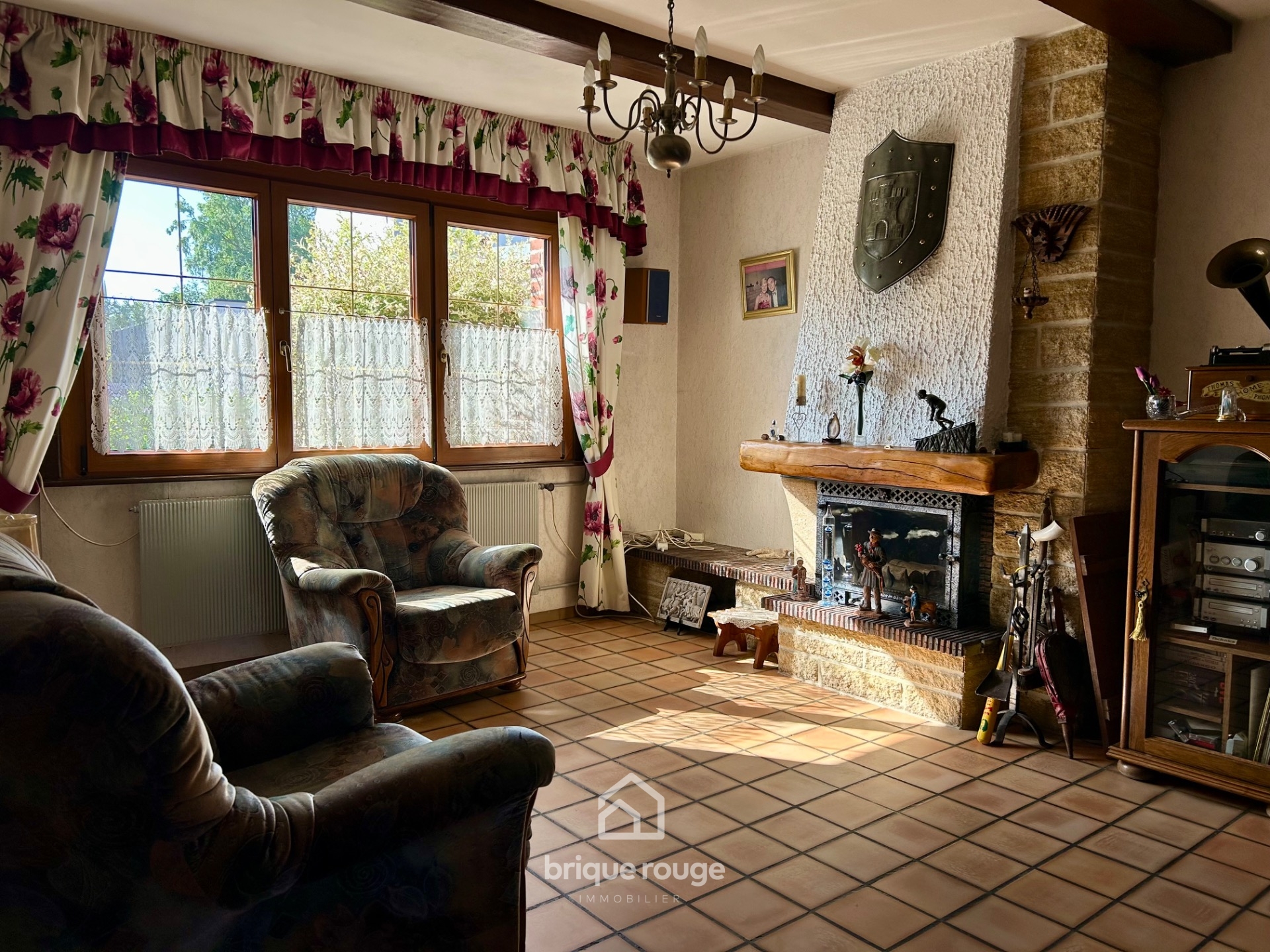 Semi individuelle secteur prise Photo 1 - Brique Rouge Immobilier Semi individuelle secteur prise Photo 1 - Brique Rouge Immobilier