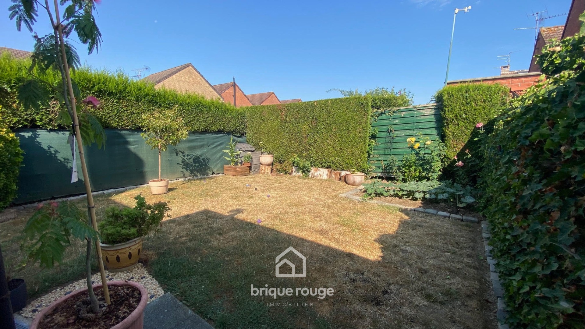 Exclusivite maison 3 chambres 2 garages jardin Photo 5 - Brique Rouge Immobilier Exclusivite maison 3 chambres 2 garages jardin Photo 5 - Brique Rouge Immobilier
