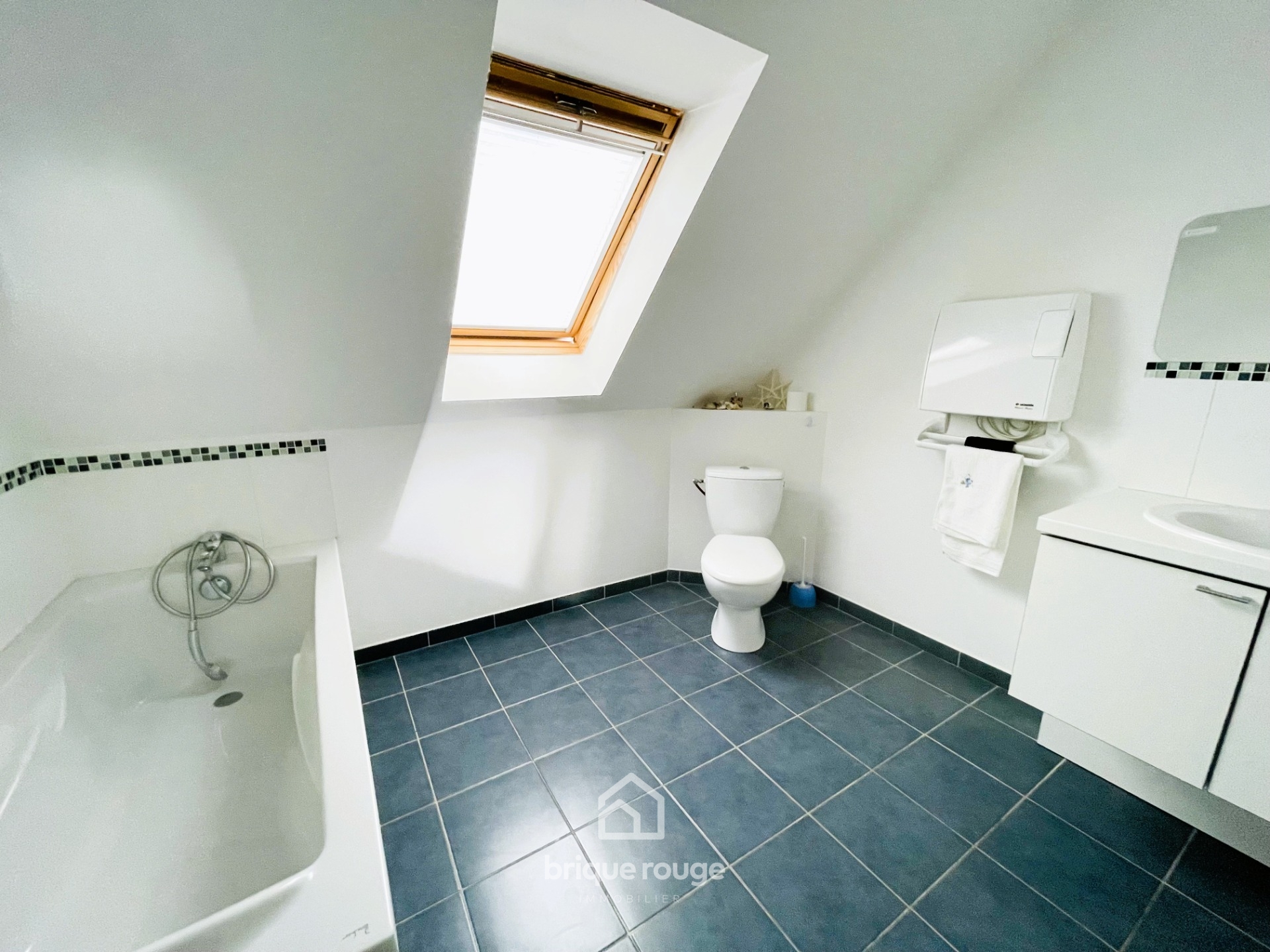 Maison individuelle en semi plain pied sans travaux Photo 11 - Brique Rouge Immobilier