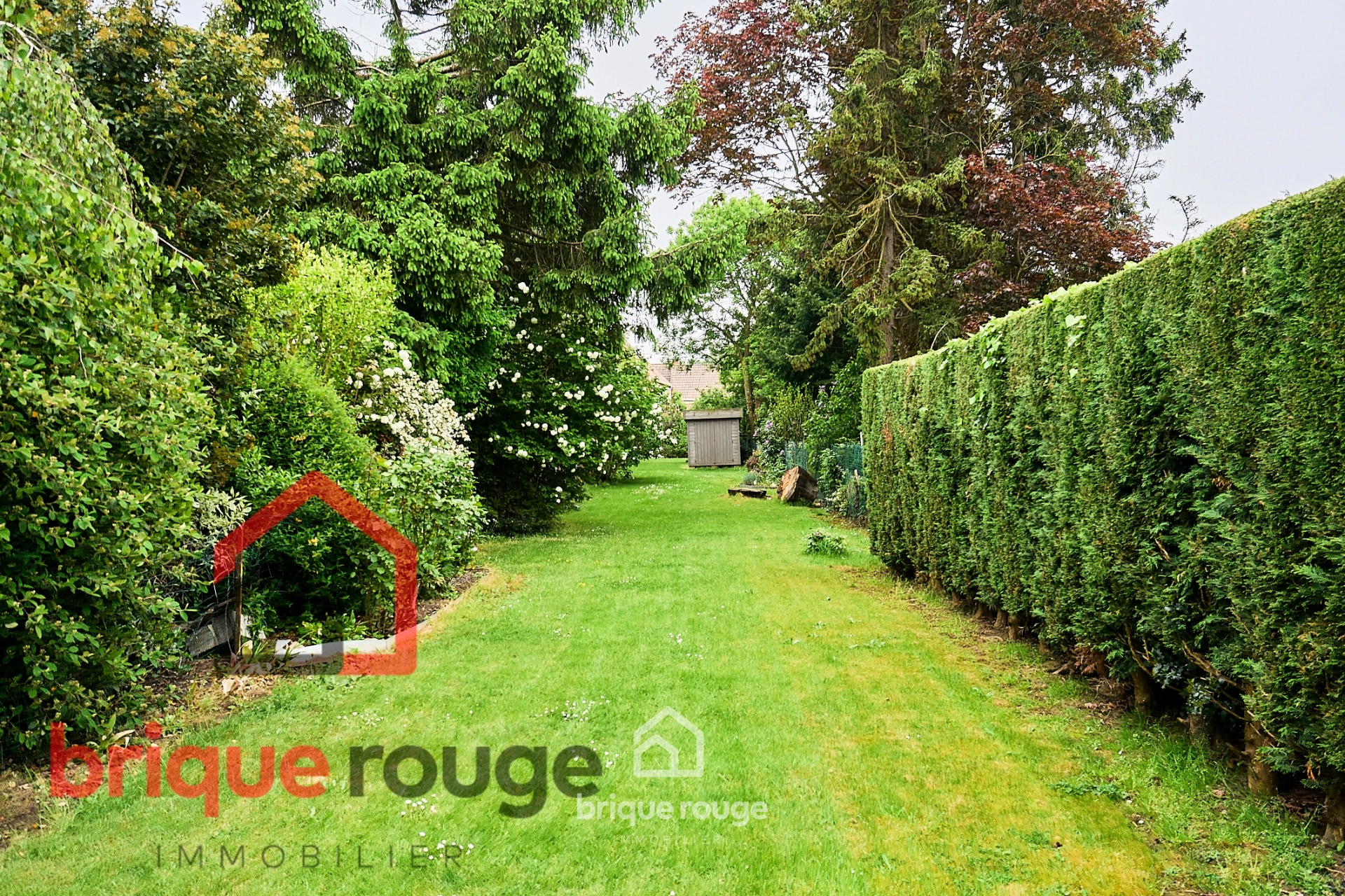 Coup de coeur 136m 4 chambres jardin coeur du village Photo 2 - Brique Rouge Immobilier Coup de coeur 136m 4 chambres jardin coeur du village Photo 2 - Brique Rouge Immobilier