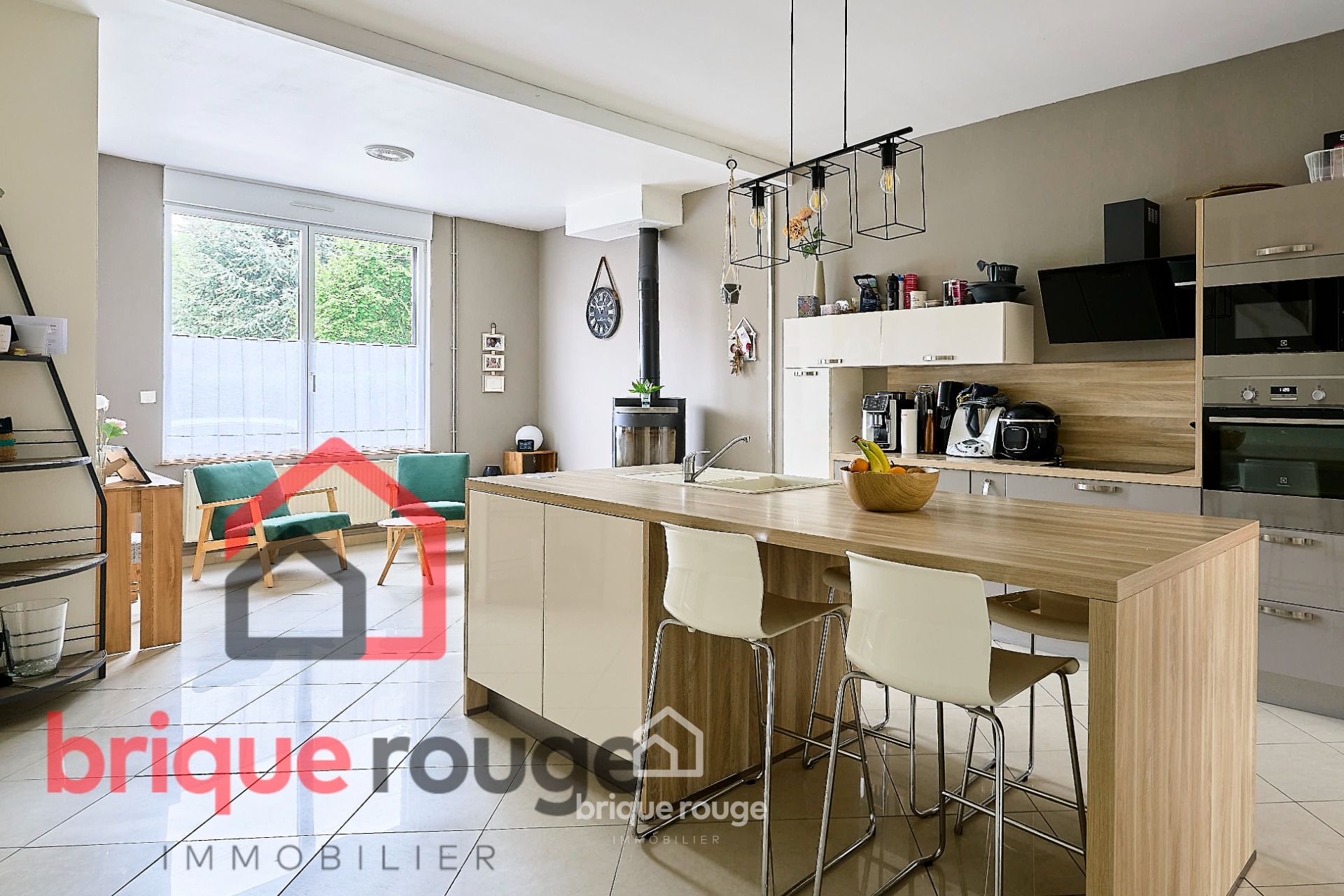 Coup de coeur 136m 4 chambres jardin coeur du village Photo 5 - Brique Rouge Immobilier Coup de coeur 136m 4 chambres jardin coeur du village Photo 5 - Brique Rouge Immobilier