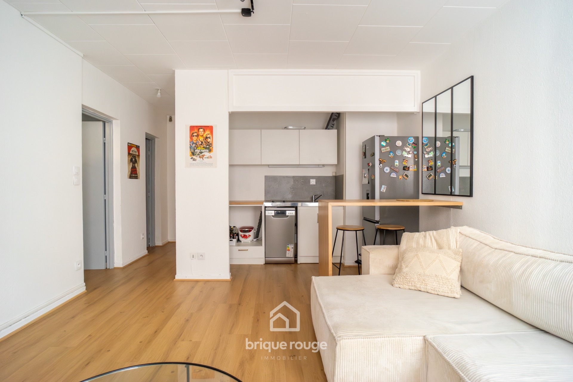 Joli t2 vendu loue avec parking privatif Photo 2 - Brique Rouge Immobilier Joli t2 vendu loue avec parking privatif Photo 2 - Brique Rouge Immobilier