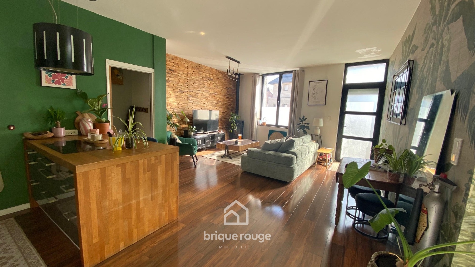 En exclusivite belle maison renovee garage Photo 3 - Brique Rouge Immobilier En exclusivite belle maison renovee garage Photo 3 - Brique Rouge Immobilier