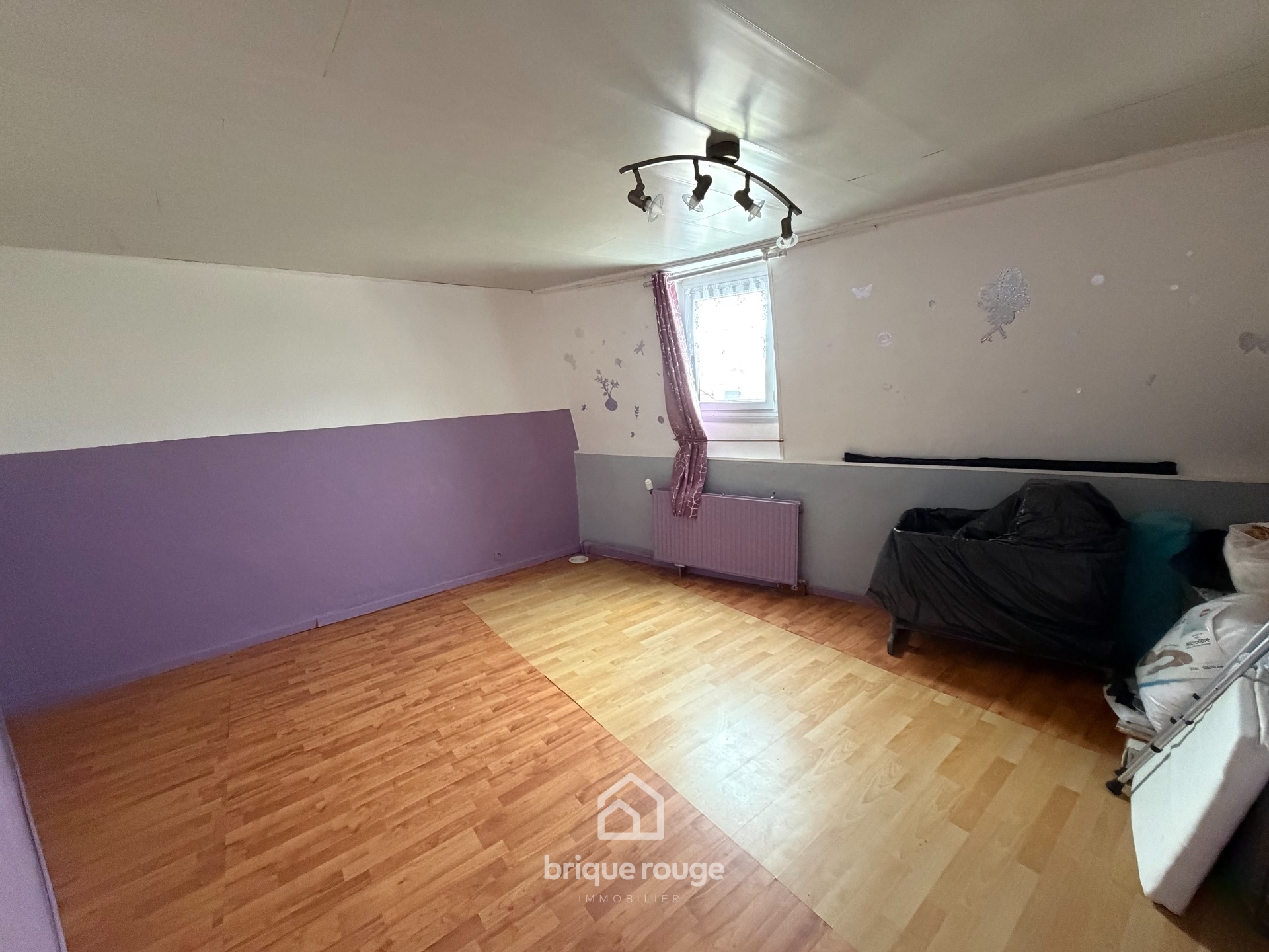 Maison 1930 avec beaux volumes Photo 5 - Brique Rouge Immobilier Maison 1930 avec beaux volumes Photo 5 - Brique Rouge Immobilier