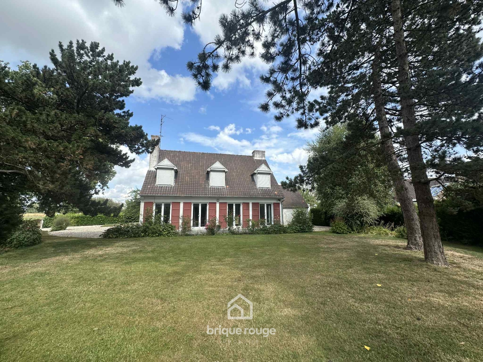 Individuelle semi plain pied 6 chambres sur 2430m Photo 1 - Brique Rouge Immobilier