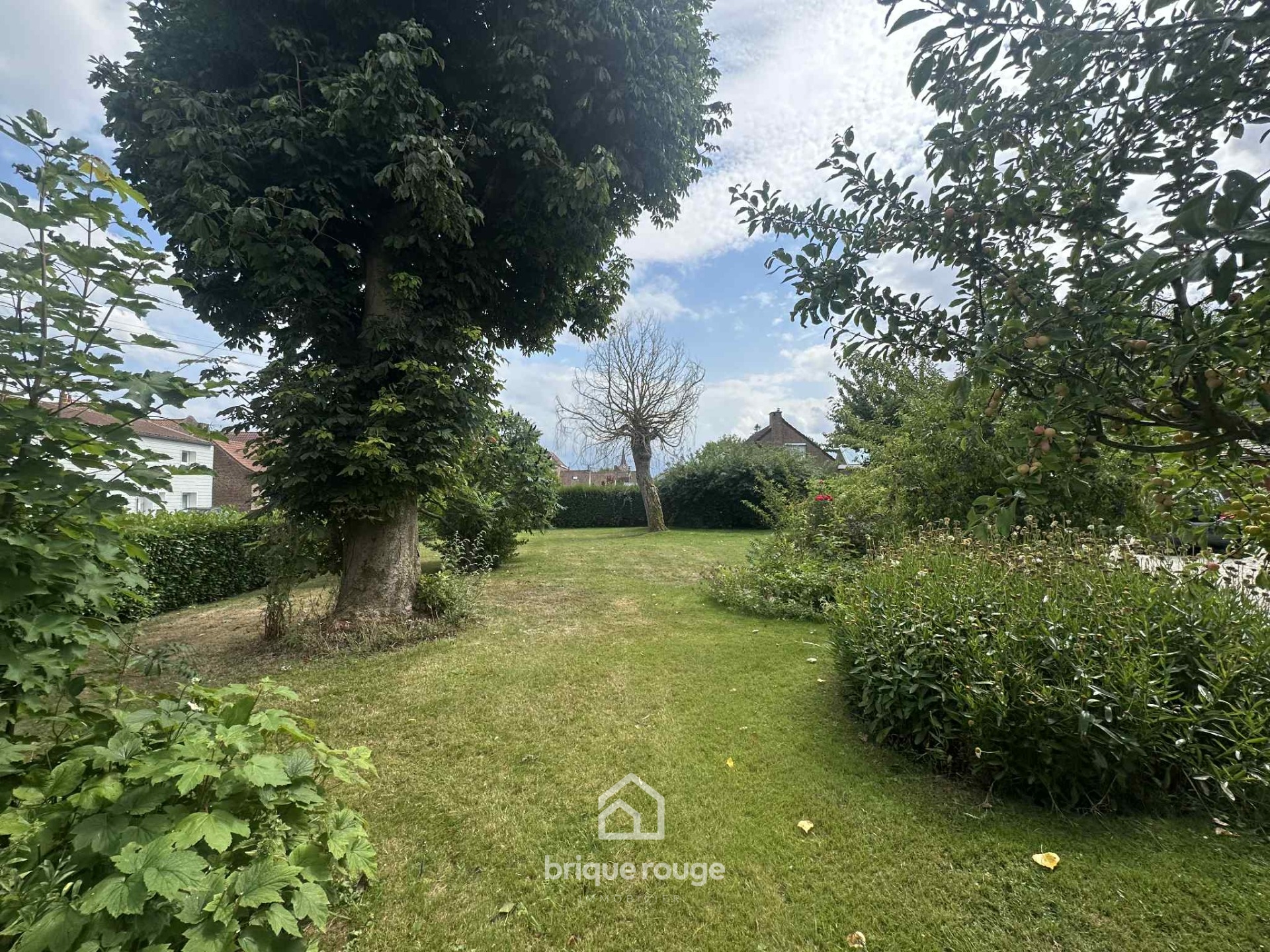 Individuelle semi plain pied 6 chambres sur 2430m Photo 2 - Brique Rouge Immobilier