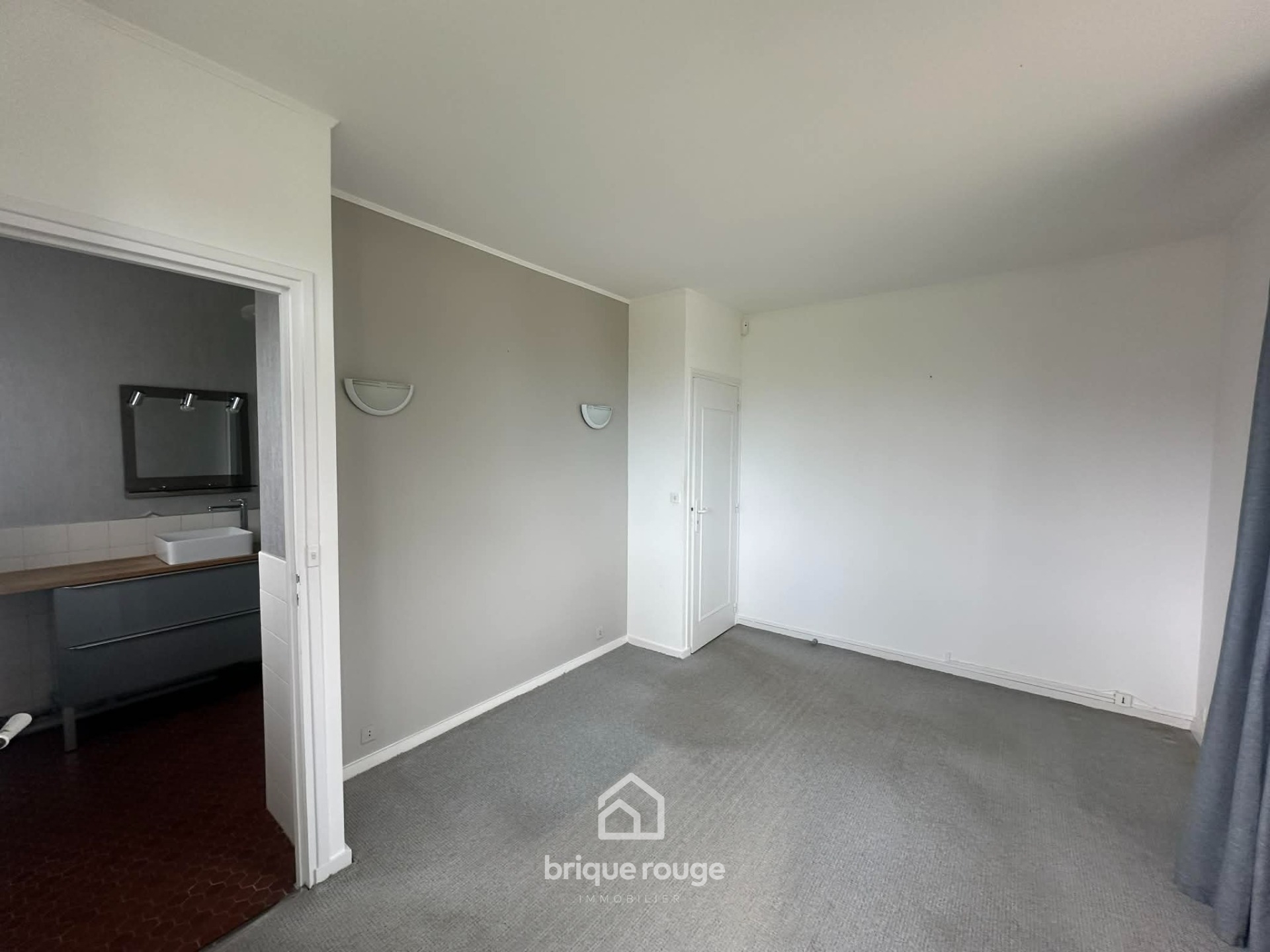 Individuelle semi plain pied 6 chambres sur 2430m Photo 5 - Brique Rouge Immobilier Individuelle semi plain pied 6 chambres sur 2430m Photo 5 - Brique Rouge Immobilier