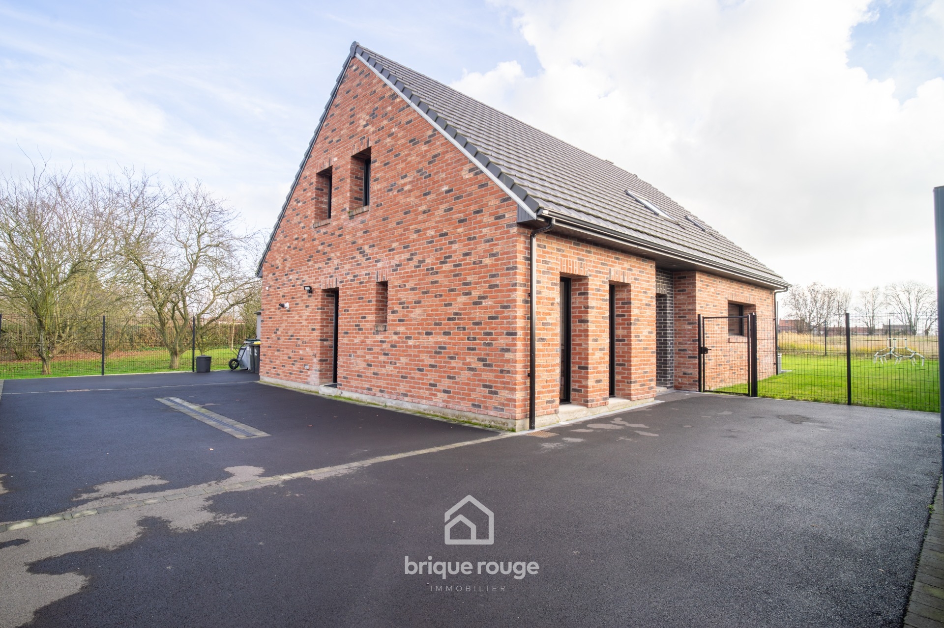 Individuelle 5 chambres semi plain pied d environ 180m Photo 7 - Brique Rouge Immobilier