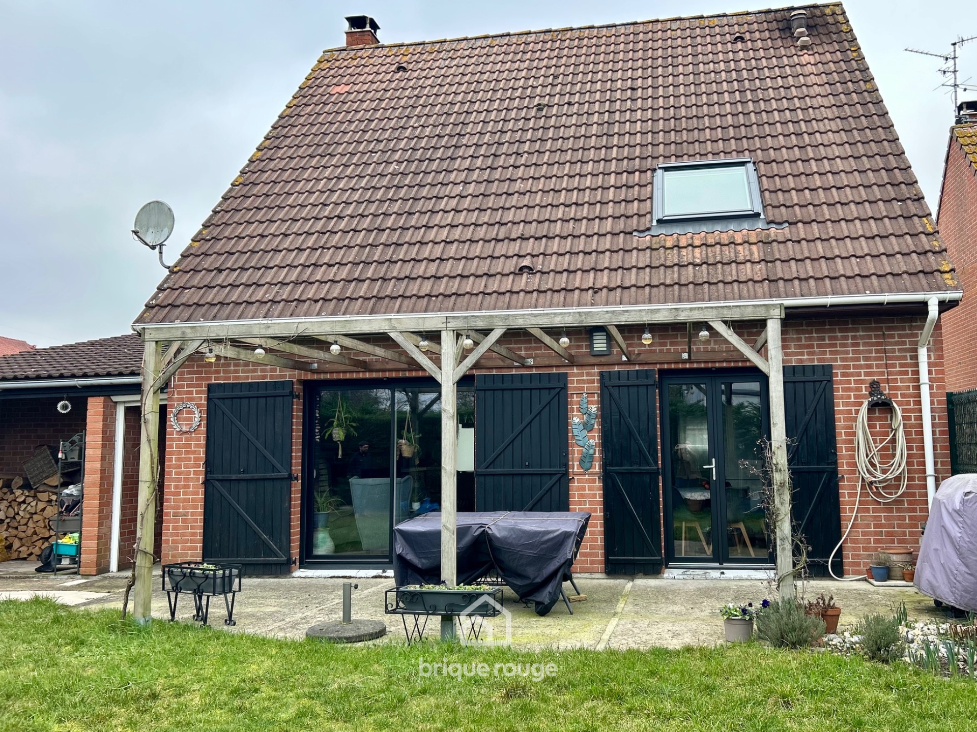 Maison individuelle en semi plain pied erquinghem le sec Photo 1 - Brique Rouge Immobilier