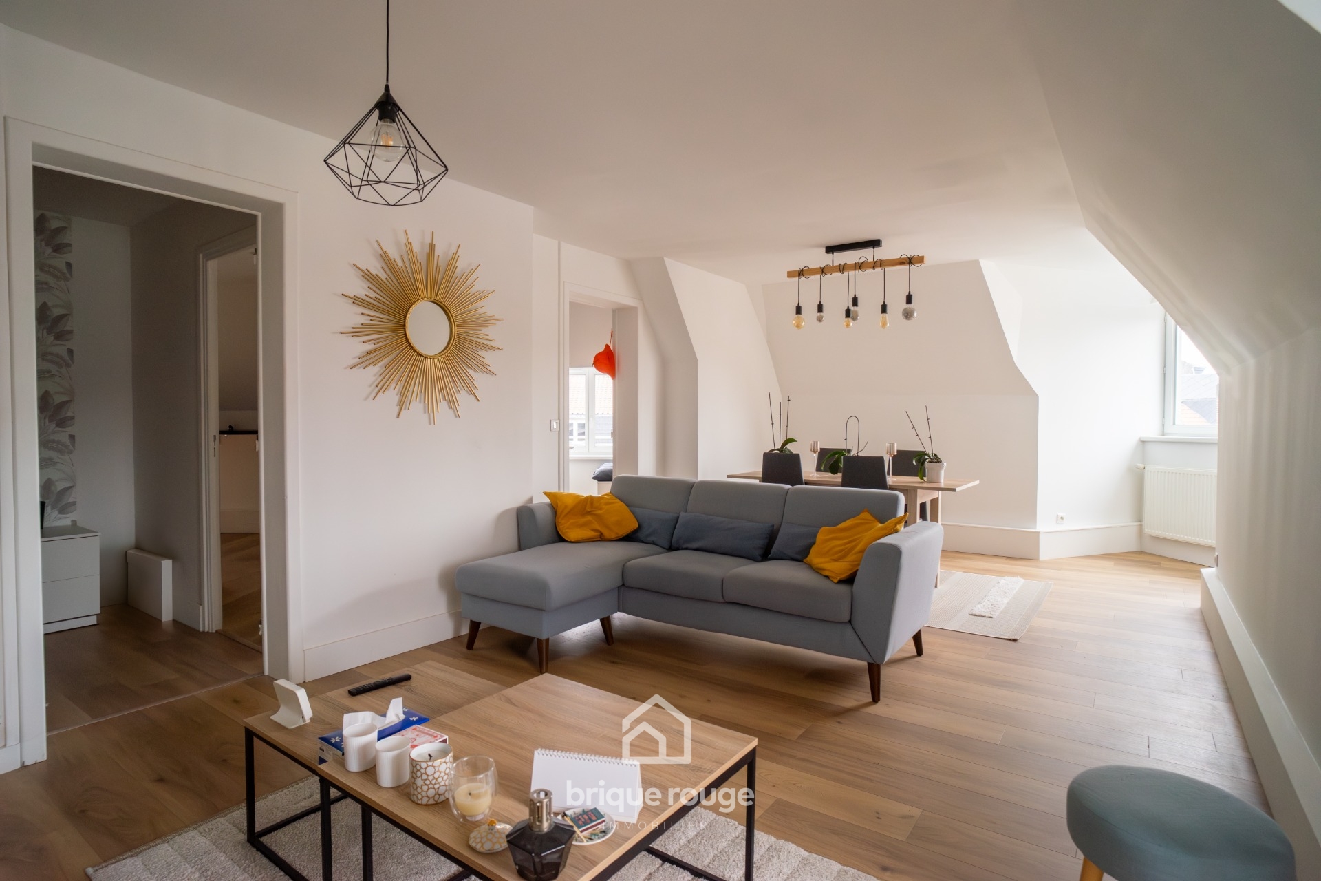 Superbe appartement de 106m Photo 1 - Brique Rouge Immobilier Superbe appartement de 106m Photo 1 - Brique Rouge Immobilier