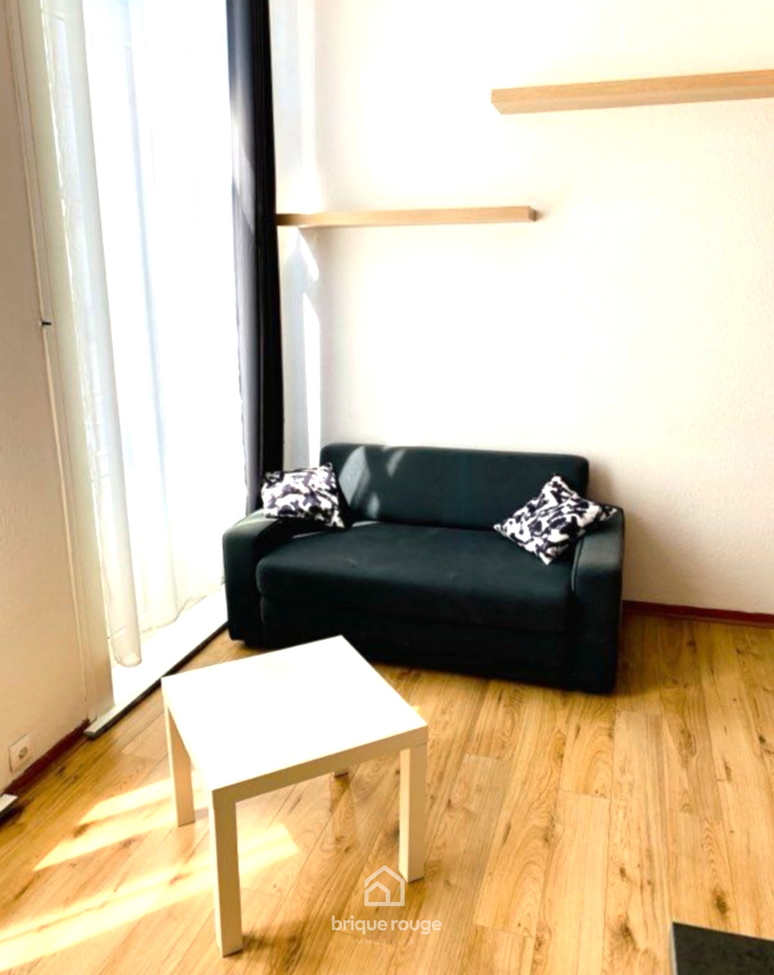 Opportunite  studio meuble prox la catho vendu loue Photo 3 - Brique Rouge Immobilier