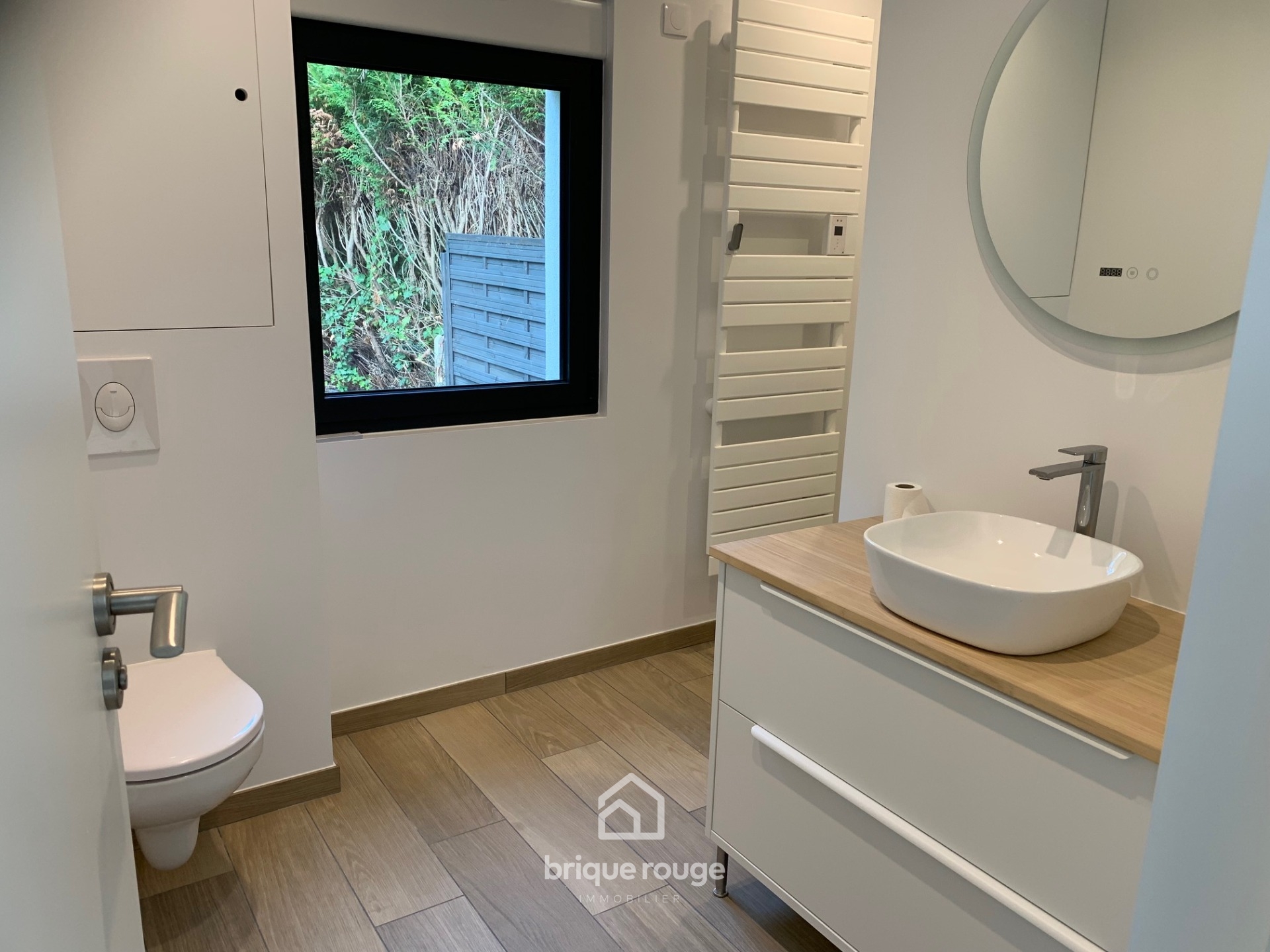 Maison individuelle renovee semi plain pied poss garage Photo 4 - Brique Rouge Immobilier Maison individuelle renovee semi plain pied poss garage Photo 4 - Brique Rouge Immobilier