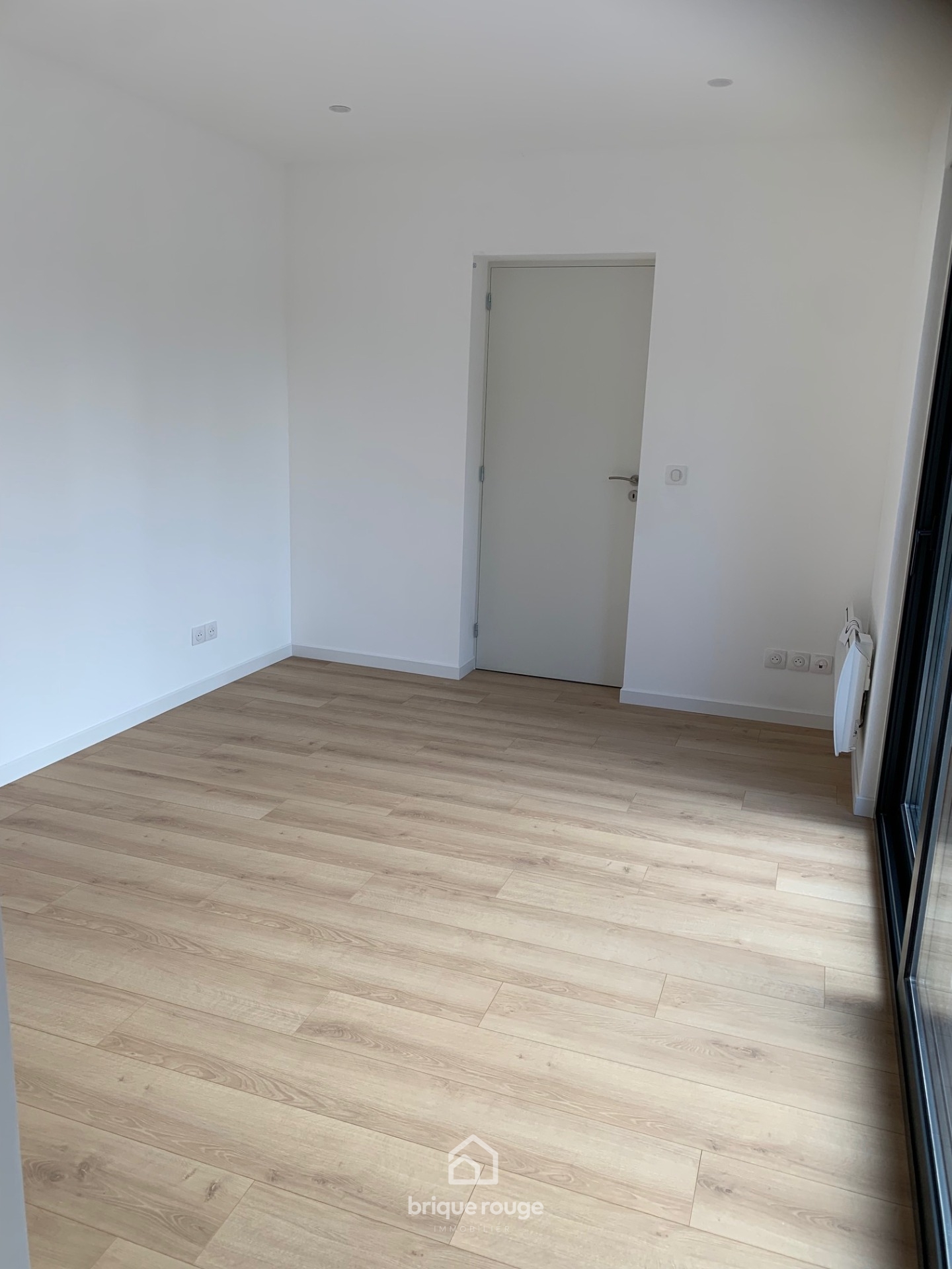 Maison individuelle renovee semi plain pied poss garage Photo 7 - Brique Rouge Immobilier Maison individuelle renovee semi plain pied poss garage Photo 7 - Brique Rouge Immobilier