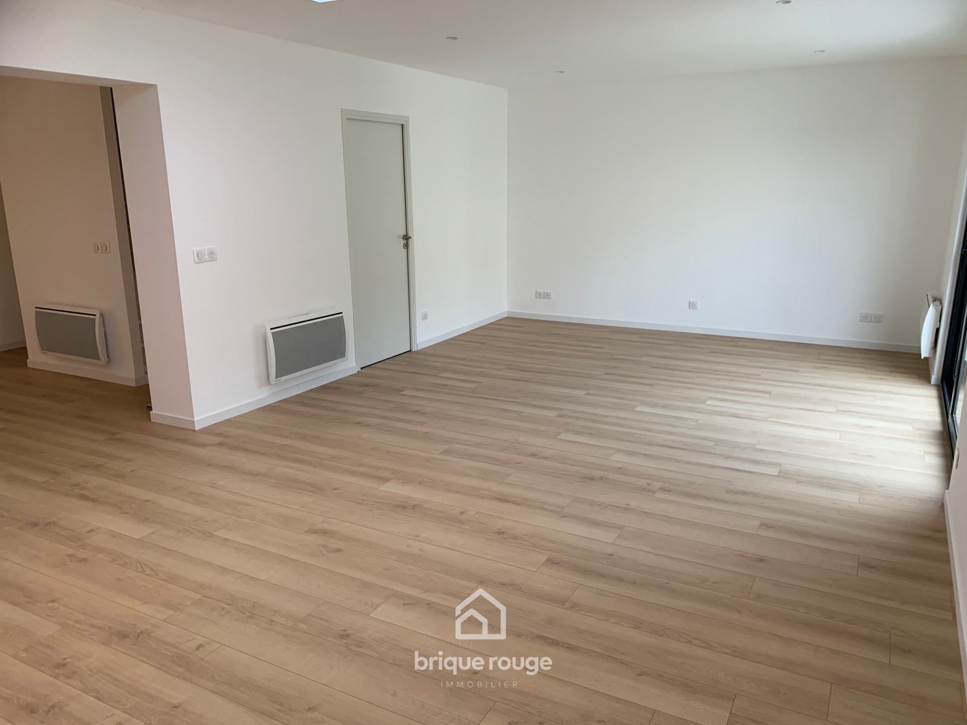 Maison individuelle renovee semi plain pied poss garage Photo 12 - Brique Rouge Immobilier Maison individuelle renovee semi plain pied poss garage Photo 12 - Brique Rouge Immobilier