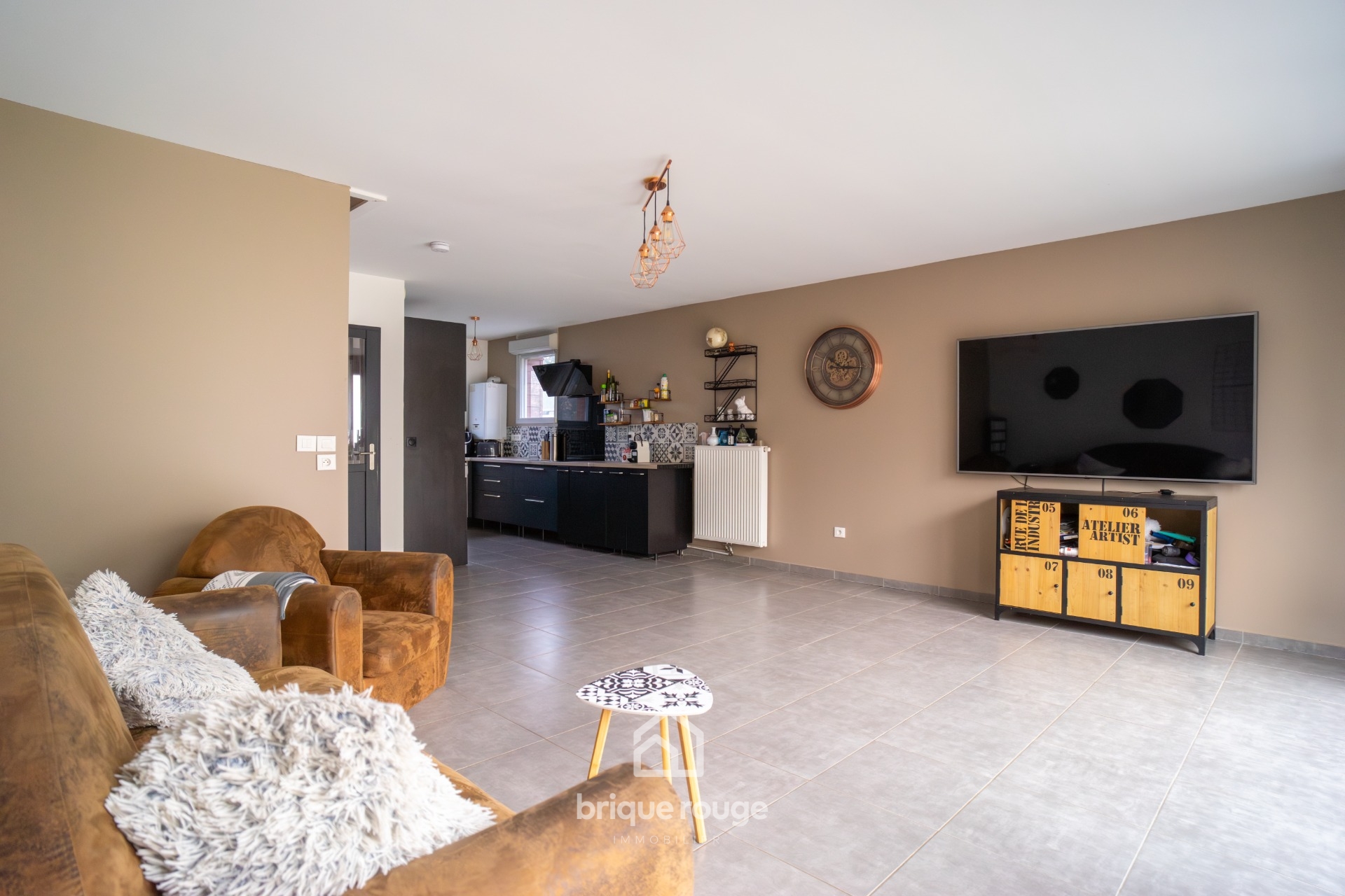 Maison de 2014 100m 4 chambres jardin garage Photo 2 - Brique Rouge Immobilier