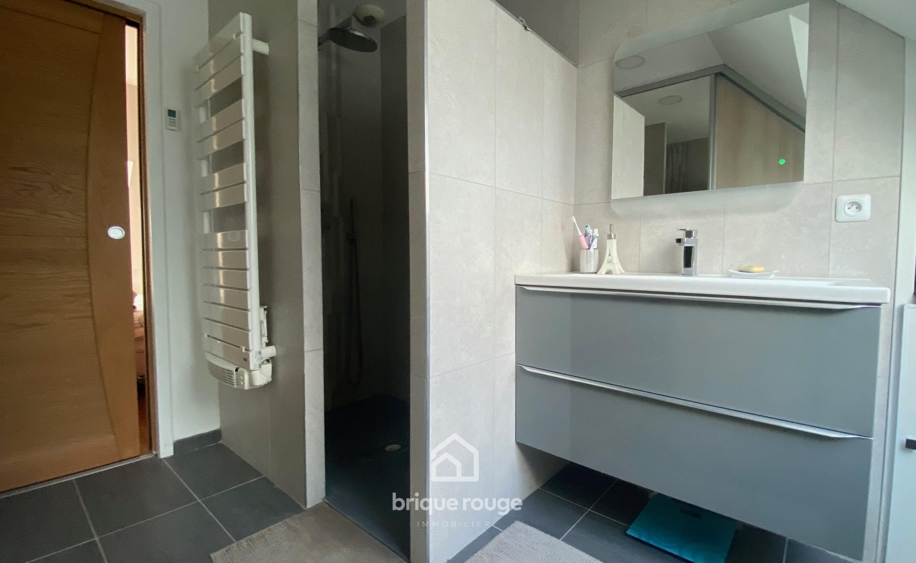 Maison individuelle  4 chambres jardin  garage Photo 8 - Brique Rouge Immobilier