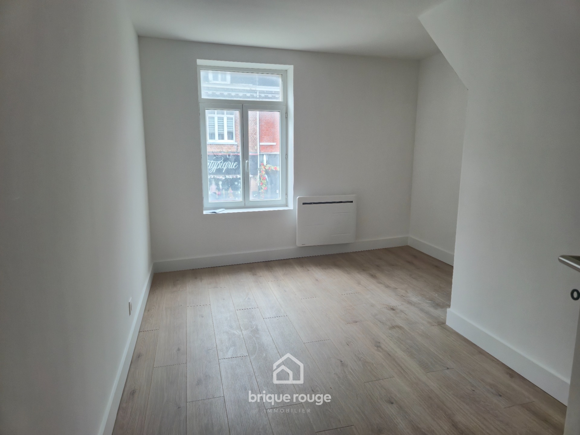 T3 de 72 m entierement renove Photo 3 - Brique Rouge Immobilier T3 de 72 m entierement renove Photo 3 - Brique Rouge Immobilier