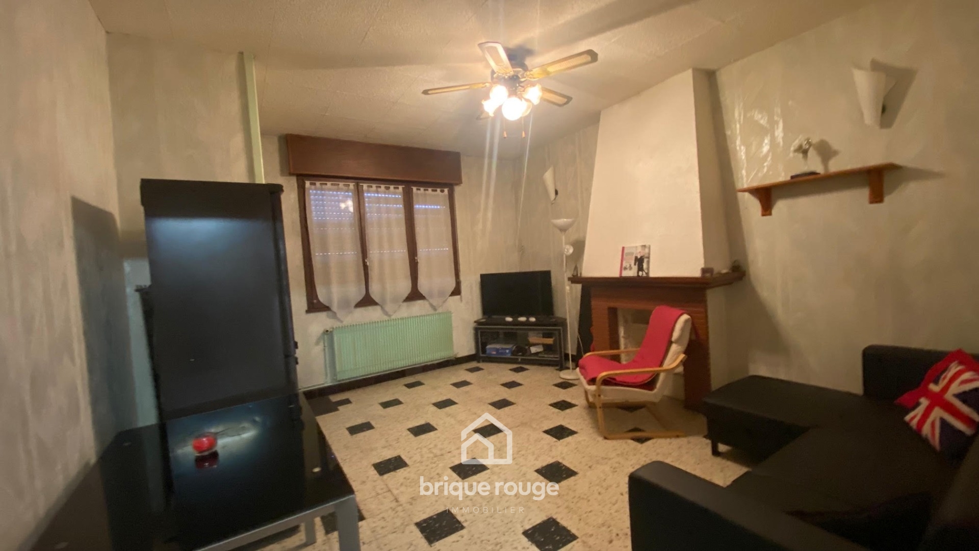 En exclusivite maison a renover avec jardin parking Photo 3 - Brique Rouge Immobilier En exclusivite maison a renover avec jardin parking Photo 3 - Brique Rouge Immobilier