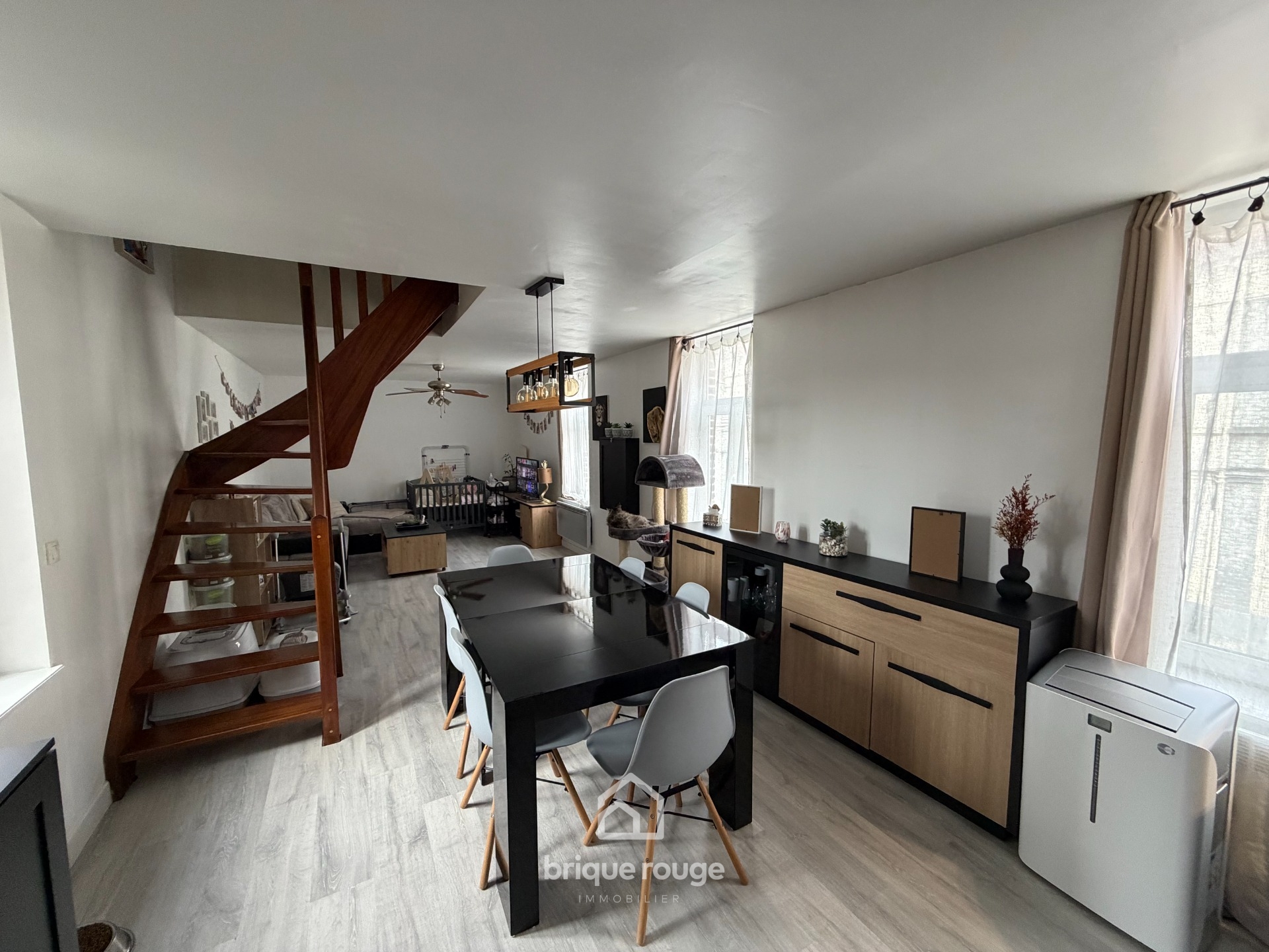 Duplex en parfait etat en centre ville Photo 2 - Brique Rouge Immobilier Duplex en parfait etat en centre ville Photo 2 - Brique Rouge Immobilier