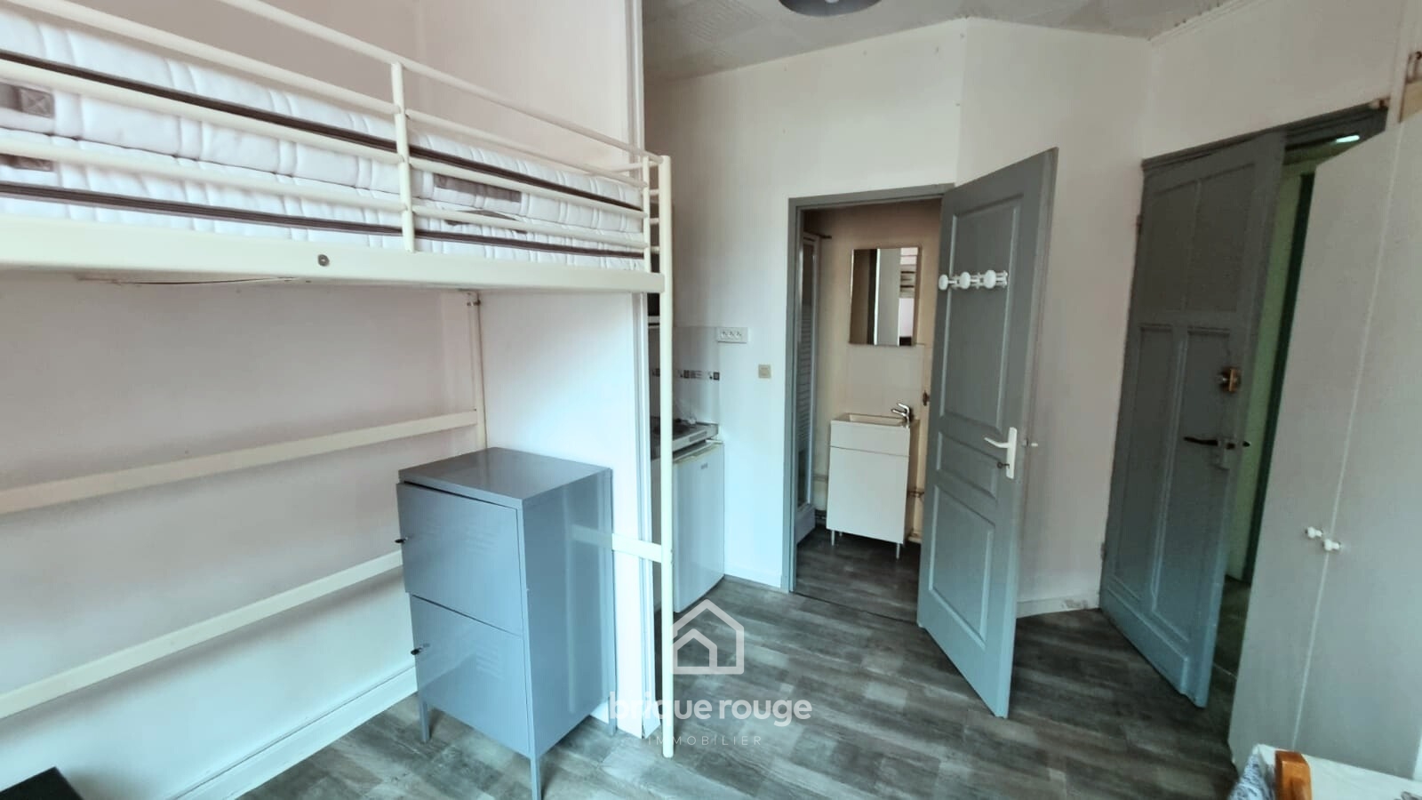 Immeuble de rapport comportant 3 appartements avec caves Photo 5 - Brique Rouge Immobilier