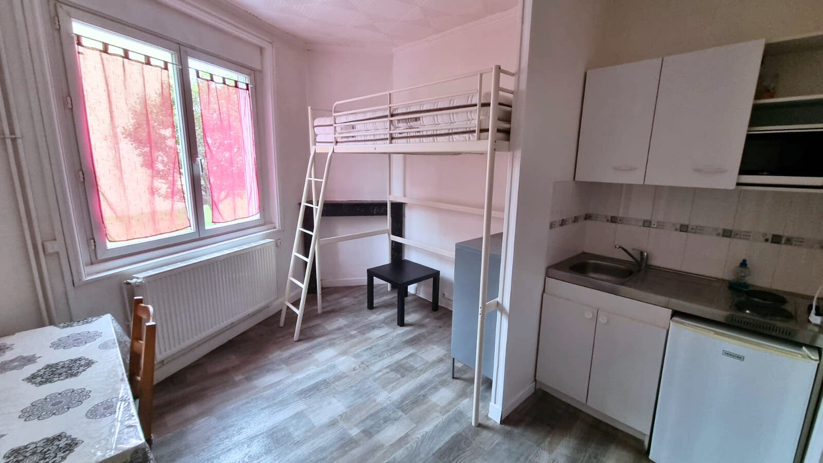 Immeuble de rapport comportant 3 appartements avec caves Photo 6 - Brique Rouge Immobilier