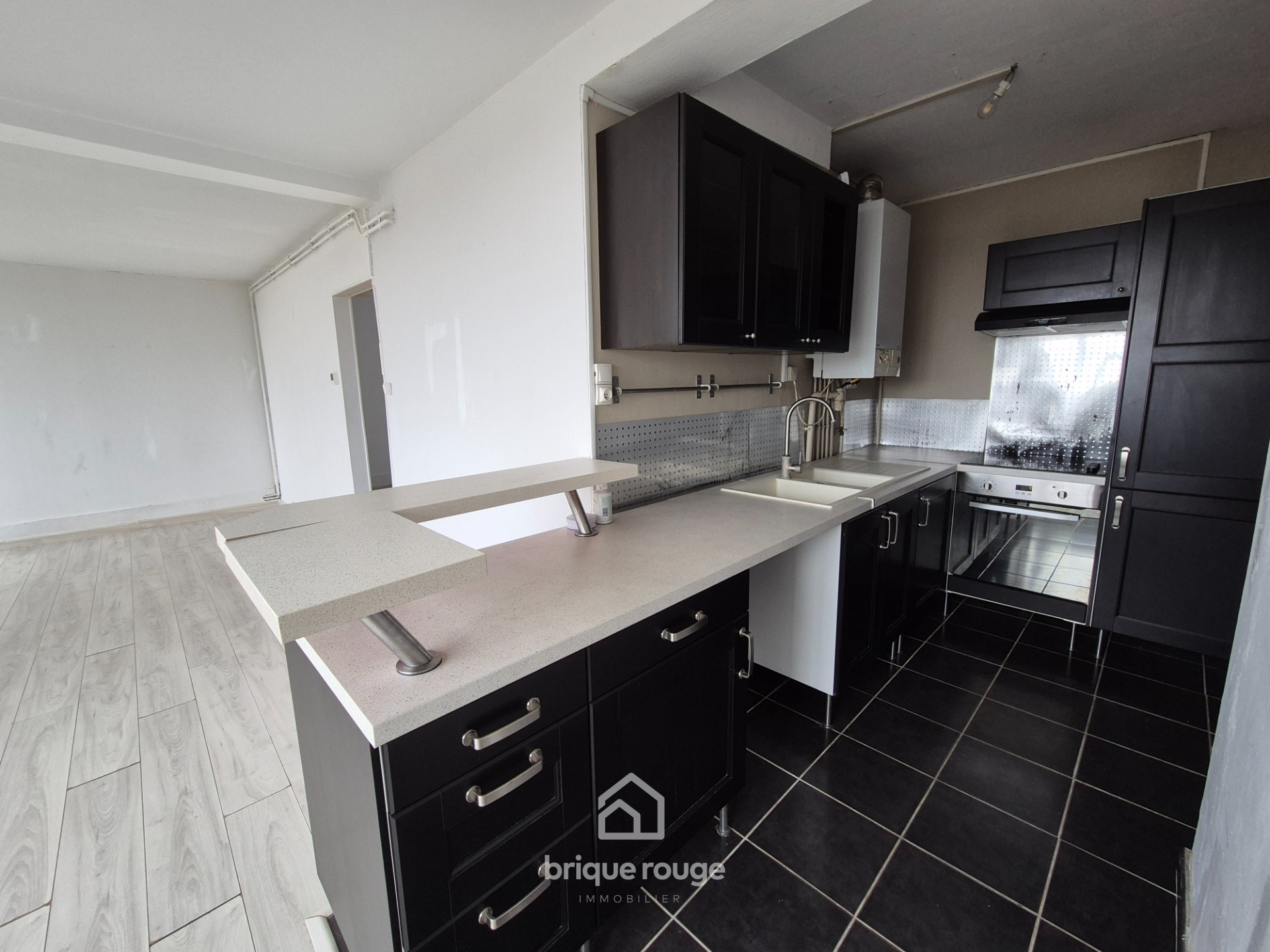 T2 de 50 m2 parking Photo 2 - Brique Rouge Immobilier T2 de 50 m2 parking Photo 2 - Brique Rouge Immobilier