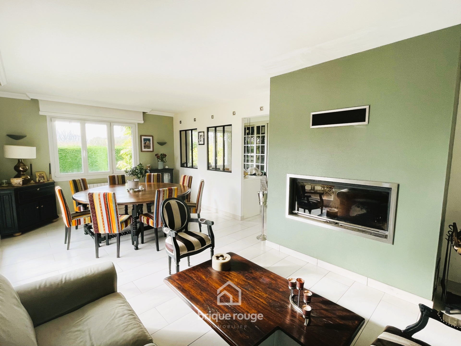 Maison de charme semi plain pieds avec sous sol Photo 1 - Brique Rouge Immobilier Maison de charme semi plain pieds avec sous sol Photo 1 - Brique Rouge Immobilier