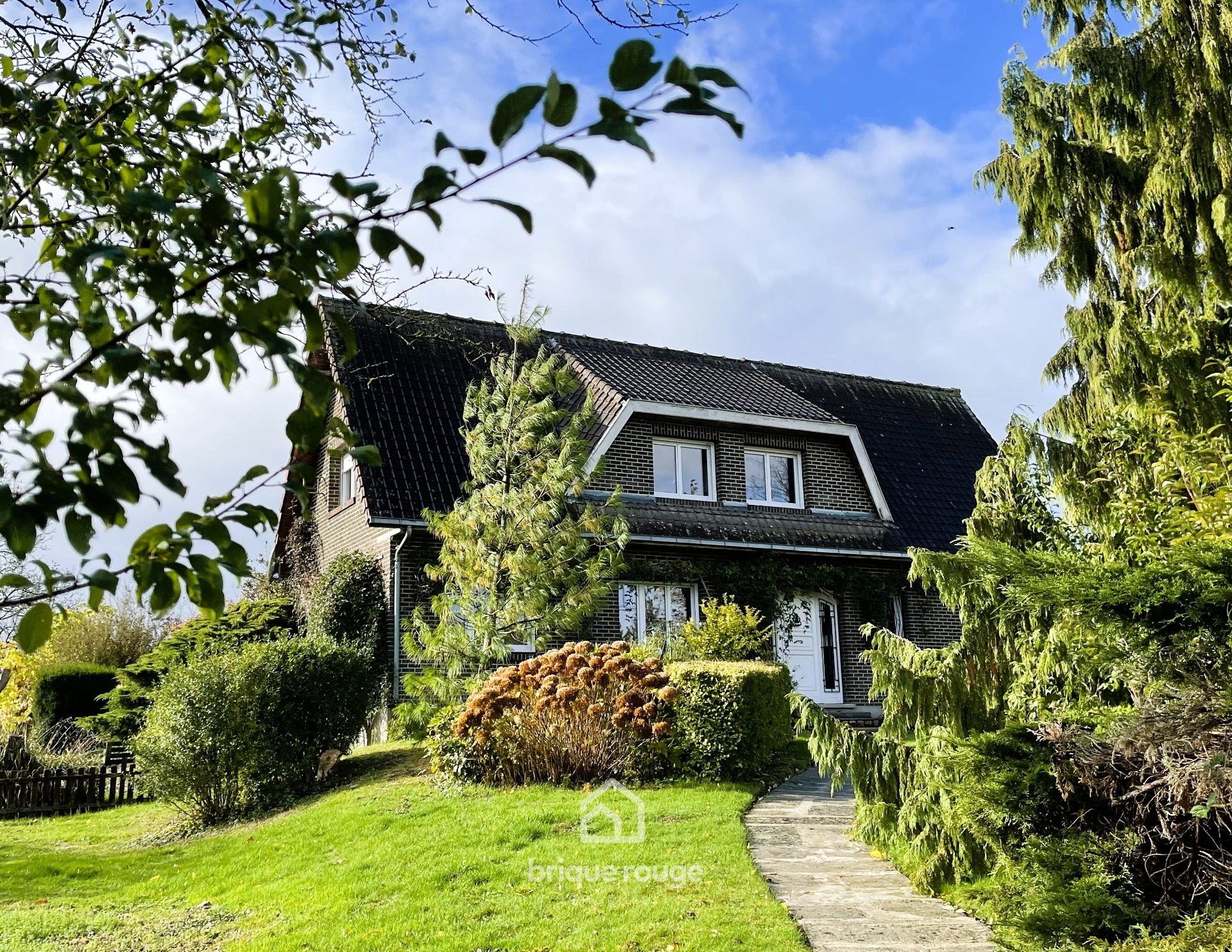 Maison de charme semi plain pieds avec sous sol Photo 11 - Brique Rouge Immobilier Maison de charme semi plain pieds avec sous sol Photo 11 - Brique Rouge Immobilier