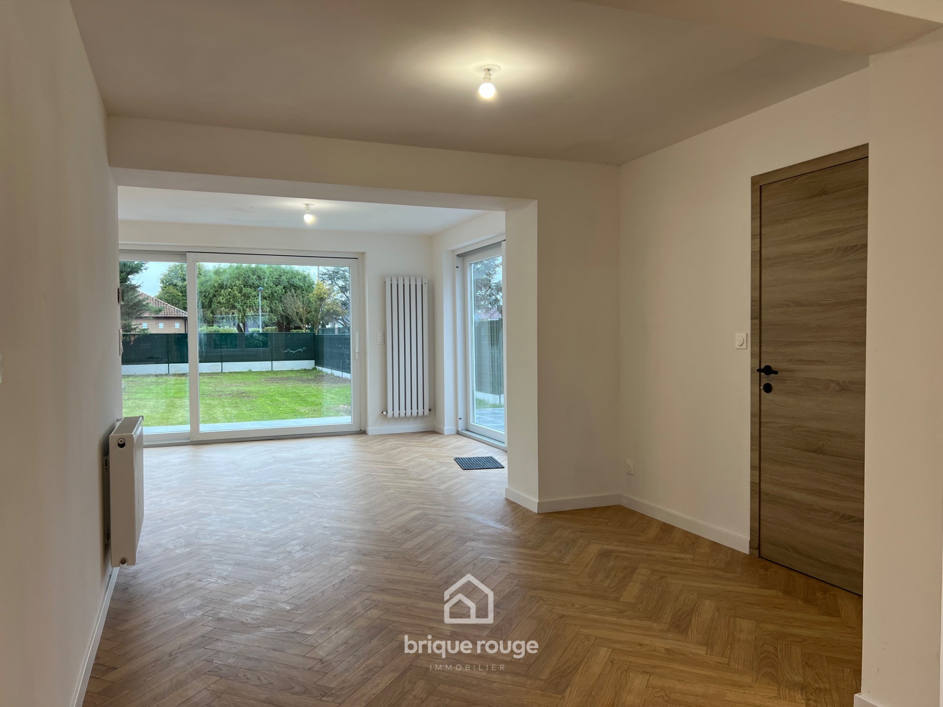 Uniquement chez brique rouge immobilier  Photo 1 - Brique Rouge Immobilier