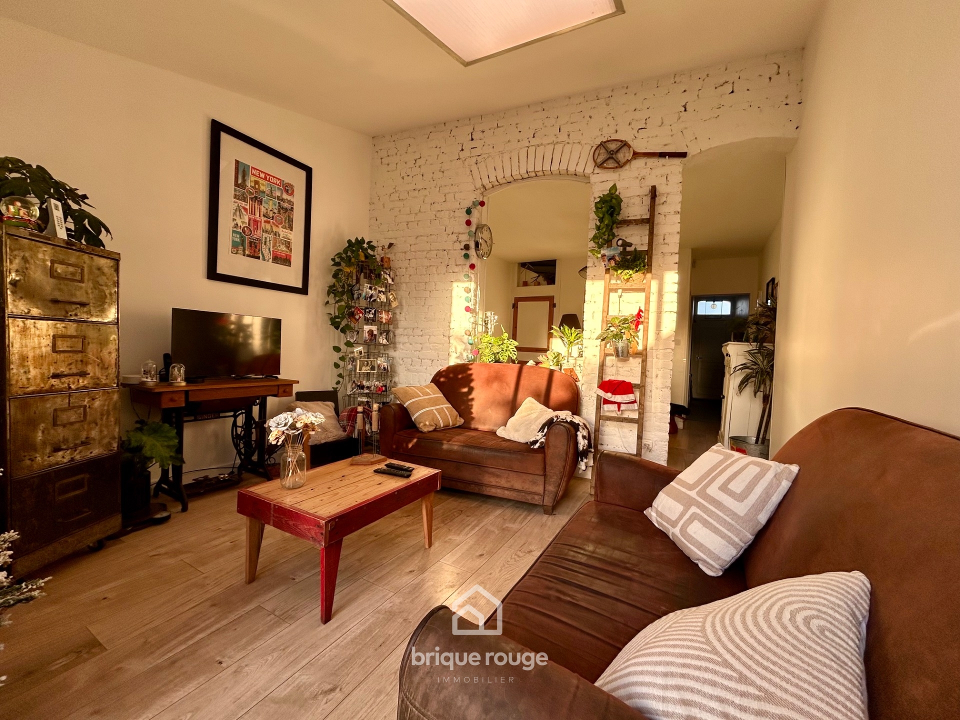 Belle 1930 renovee au coeur de santes avec garage Photo 3 - Brique Rouge Immobilier