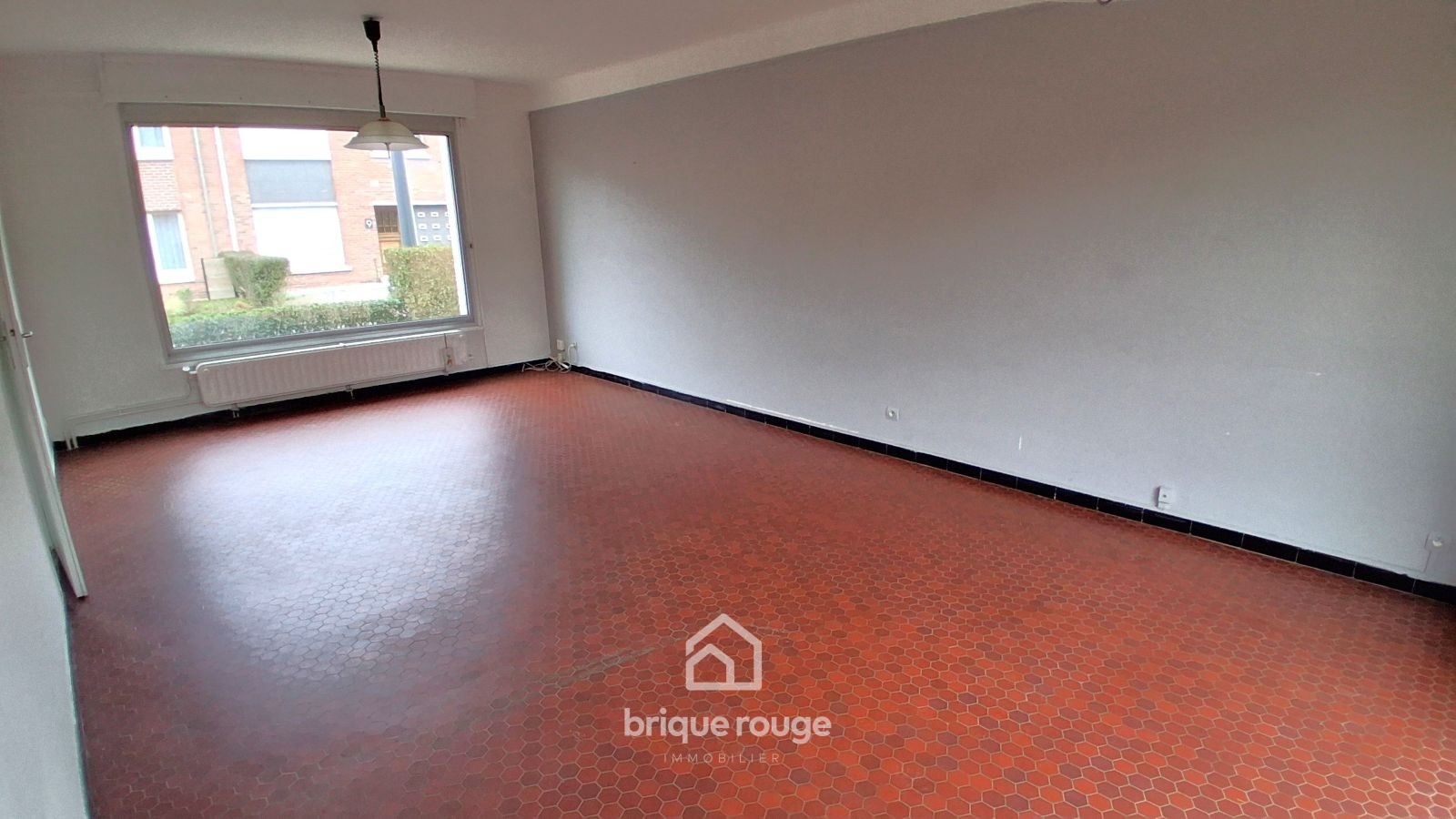 Maison batir 4 chambres entretenue sur secteur prise  Photo 2 - Brique Rouge Immobilier
