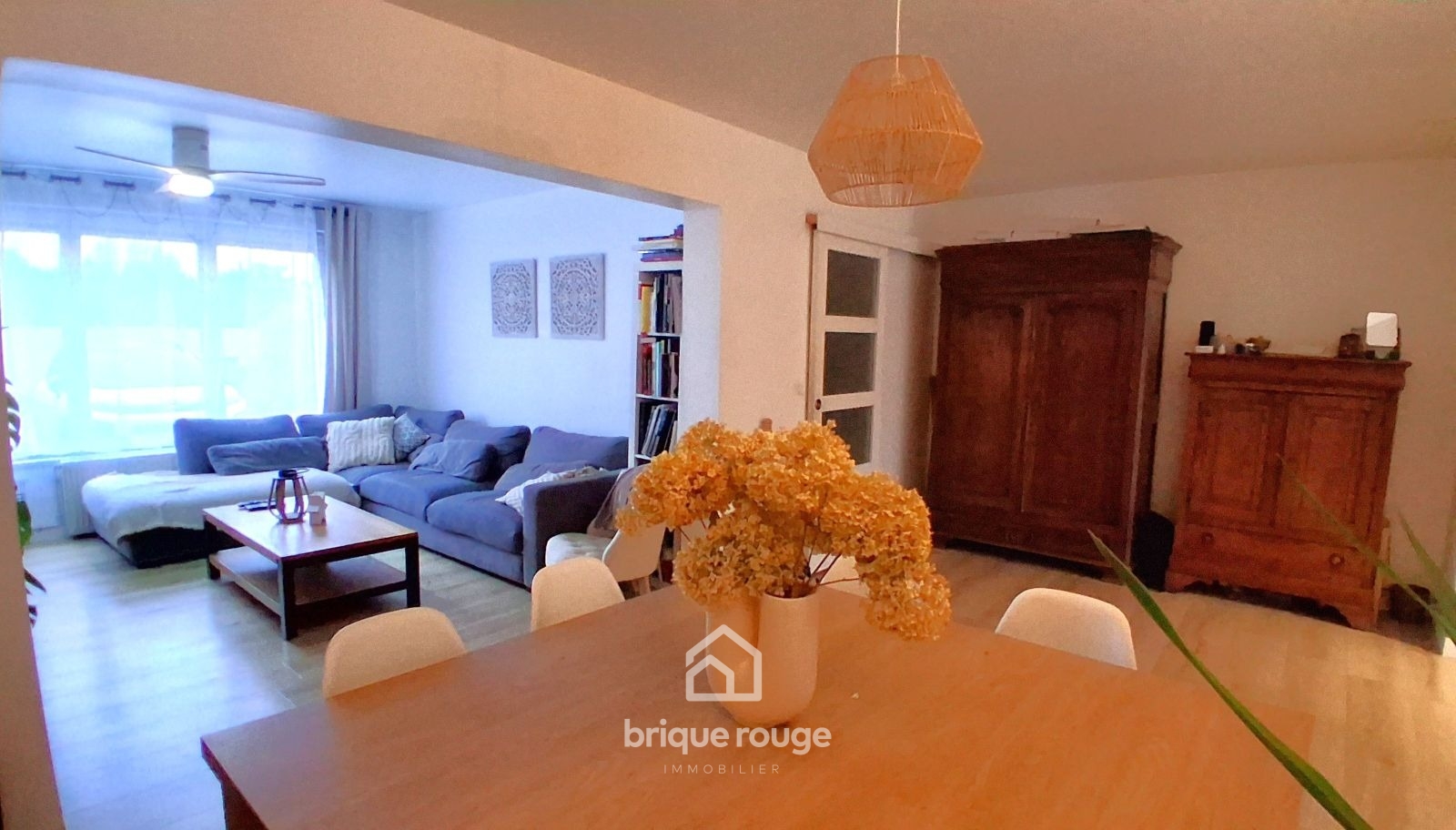 Superbe maison 4 chambres jardin parkings Photo 3 - Brique Rouge Immobilier