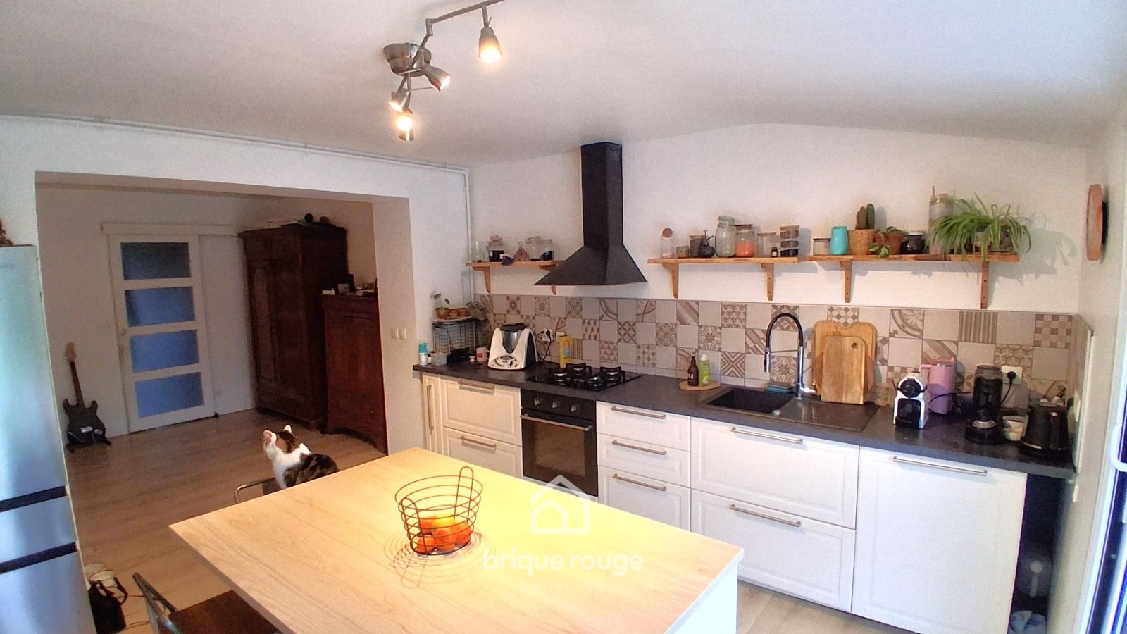 Superbe maison 4 chambres jardin parkings Photo 5 - Brique Rouge Immobilier