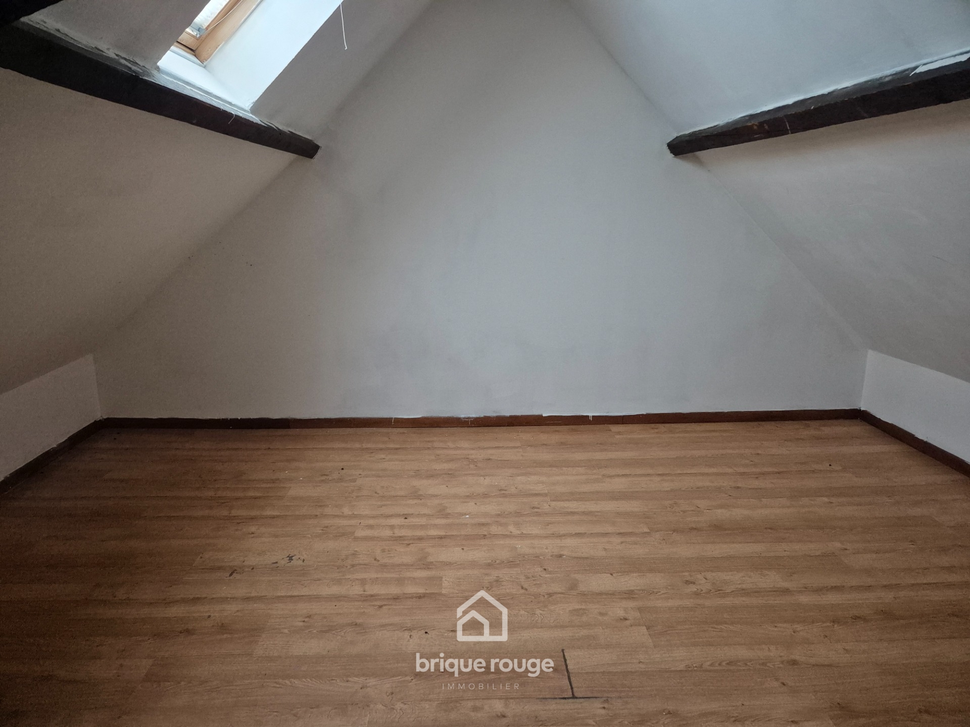 T3 duplex de 54m Photo 3 - Brique Rouge Immobilier T3 duplex de 54m Photo 3 - Brique Rouge Immobilier