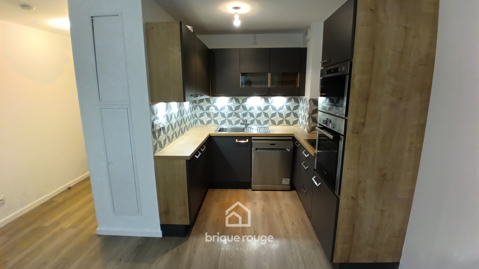 Tres beau t2 au rdc d une residence securisee sur phalempin Photo 1 - Brique Rouge Immobilier Tres beau t2 au rdc d une residence securisee sur phalempin Photo 1 - Brique Rouge Immobilier